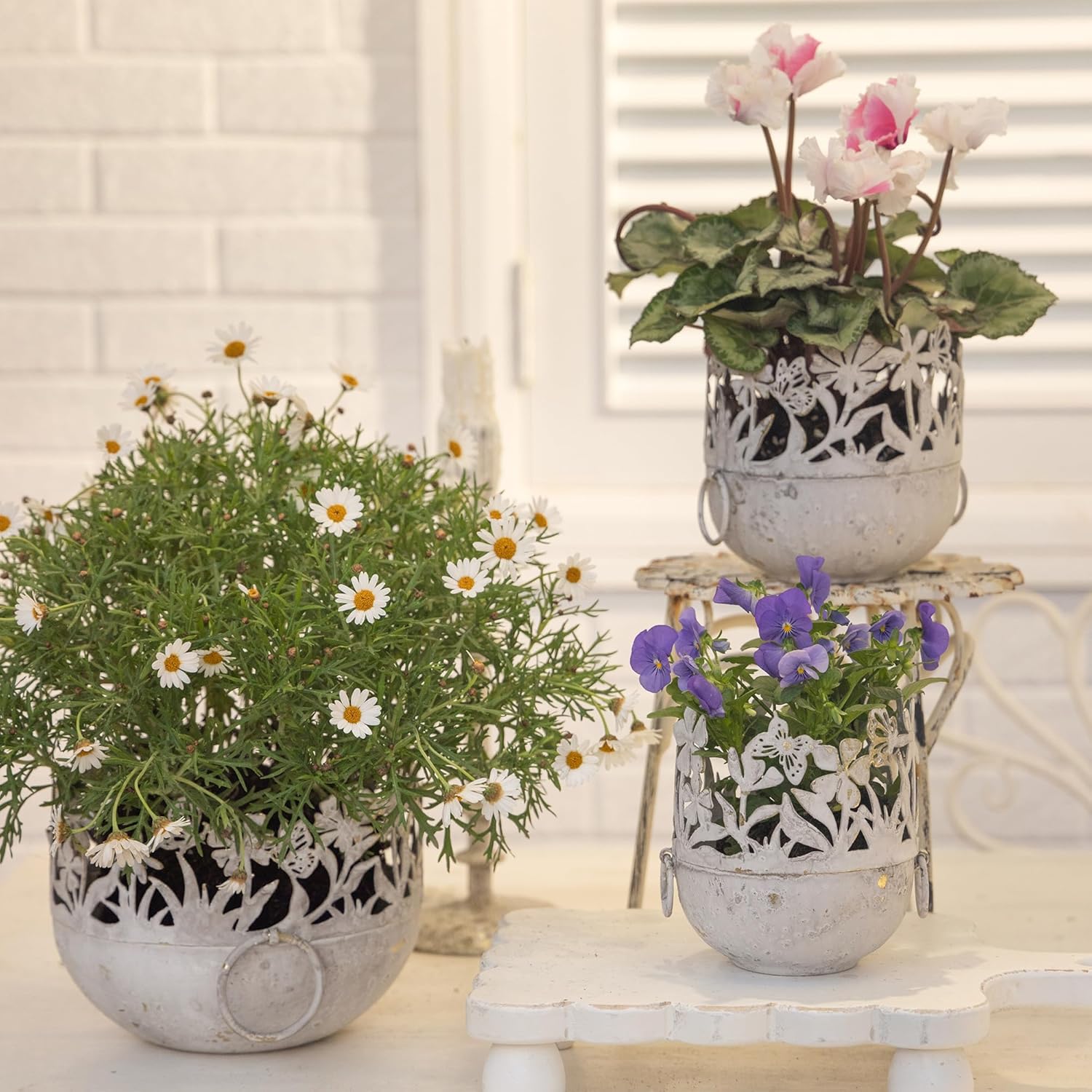 3 Piece Vintage Metal Planter Set, Rustic Distressed Farmhouse Flower Pots with Handles for Indoor Outdoor Garden, Tabletop Centerpieces & Wedding Decor