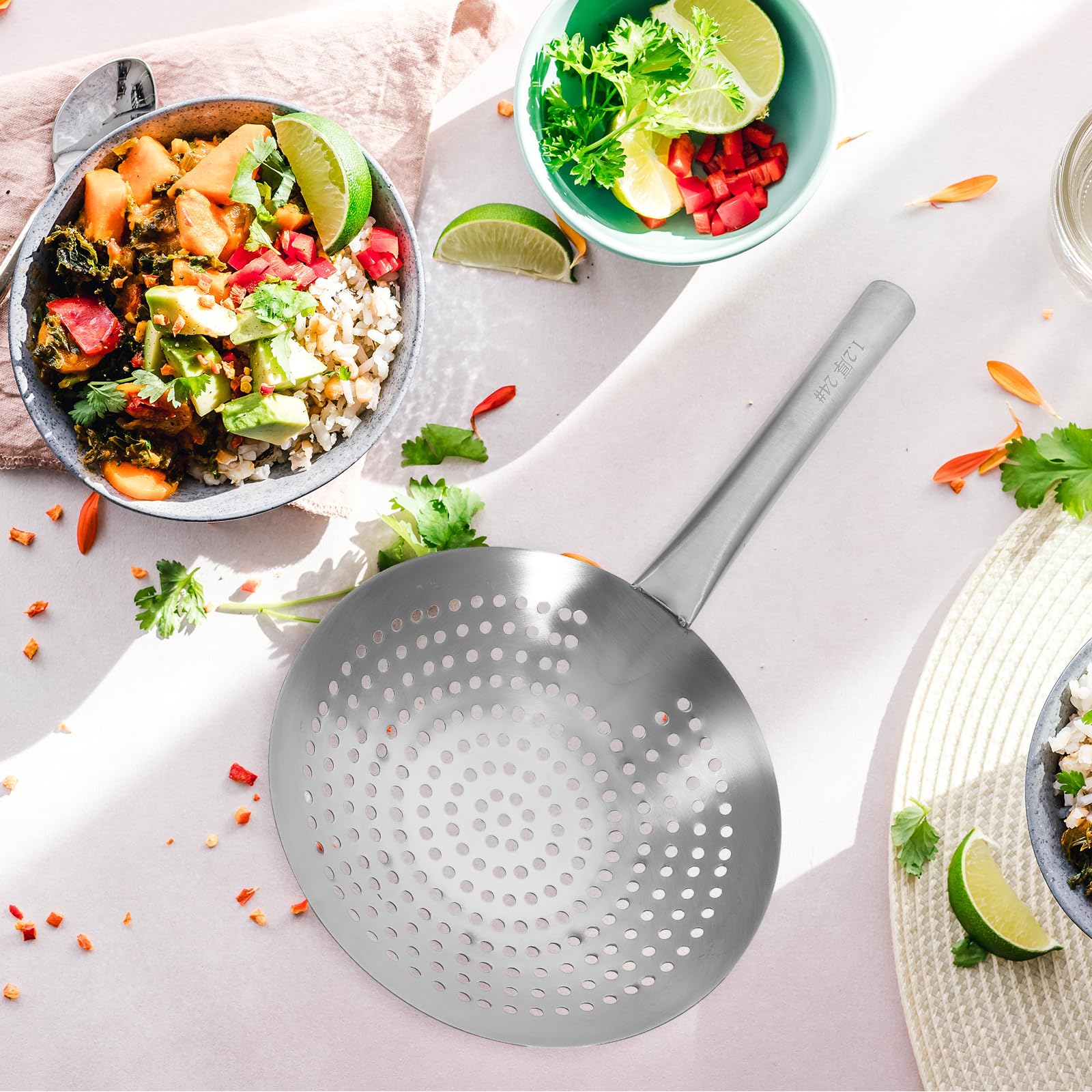 Passoire Inox 18 Cm - Écumoire Durable Pour Pâtes, Raviolis, Friture - Poignée Longue Anti-chaleur - Cuisine Pratique