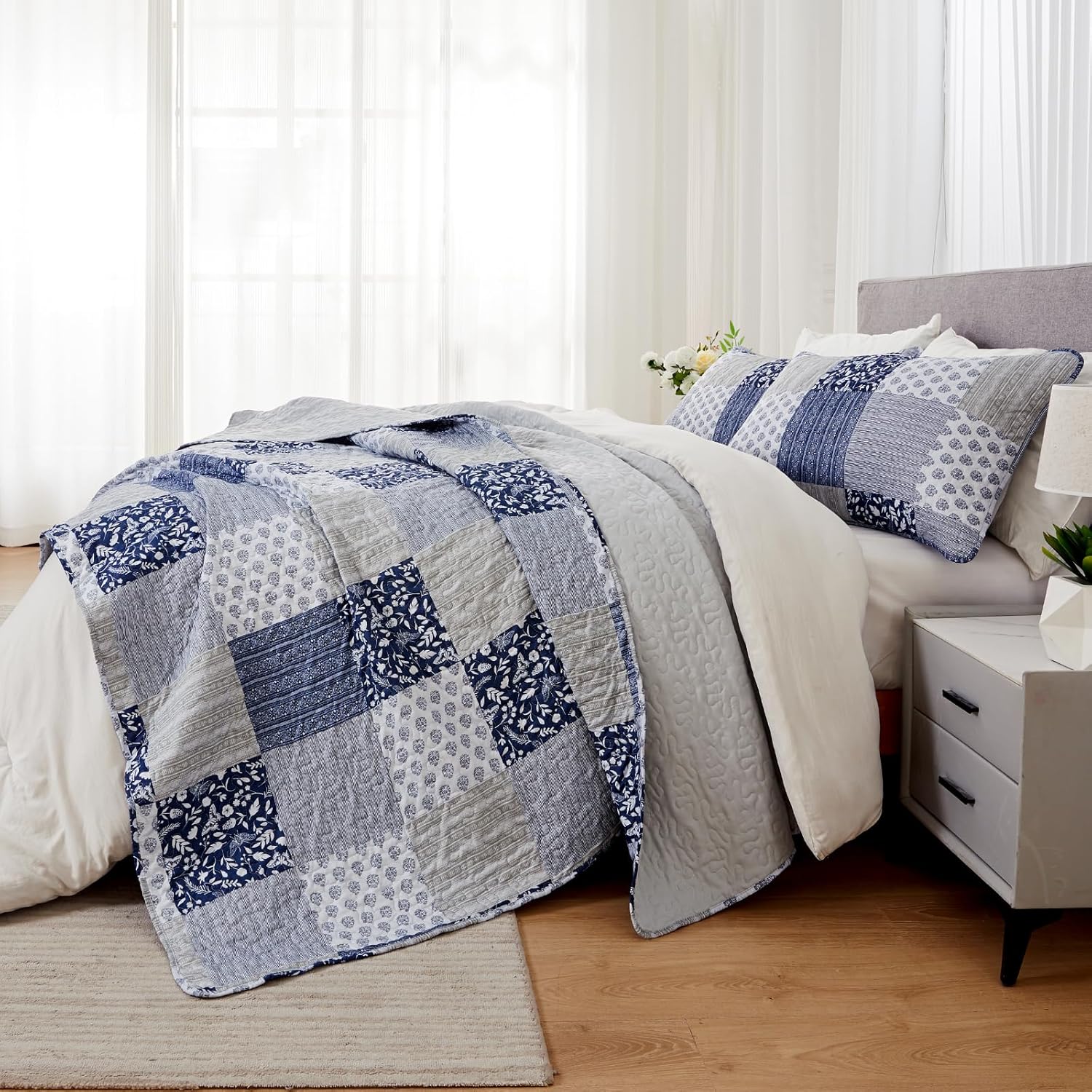 VIVILINEN Oversized King Size Quilt Set 128x120 Navy Blue Grey Bedspread Plaid Patchwork Extra Wide Super King Quilted Coverlet Bedding Set 3-Piece Reversible Lightweight Bed Cover Comforter Set - Image 4