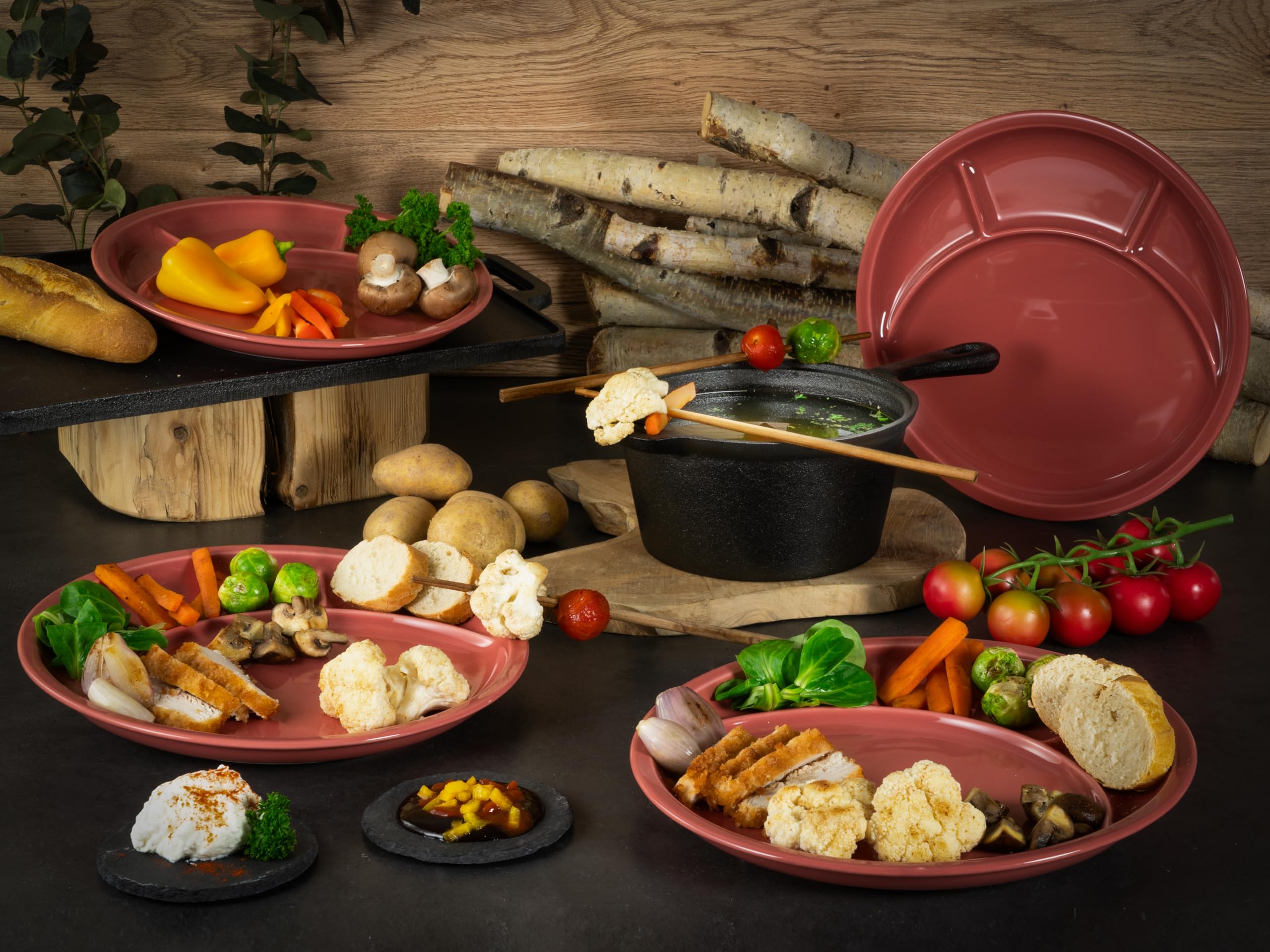 Creatable, 22925 Série Universal Lot de 4 assiettes à fondue en porcelaine pour 4 personnes Rouge Fabriqué en Pologne