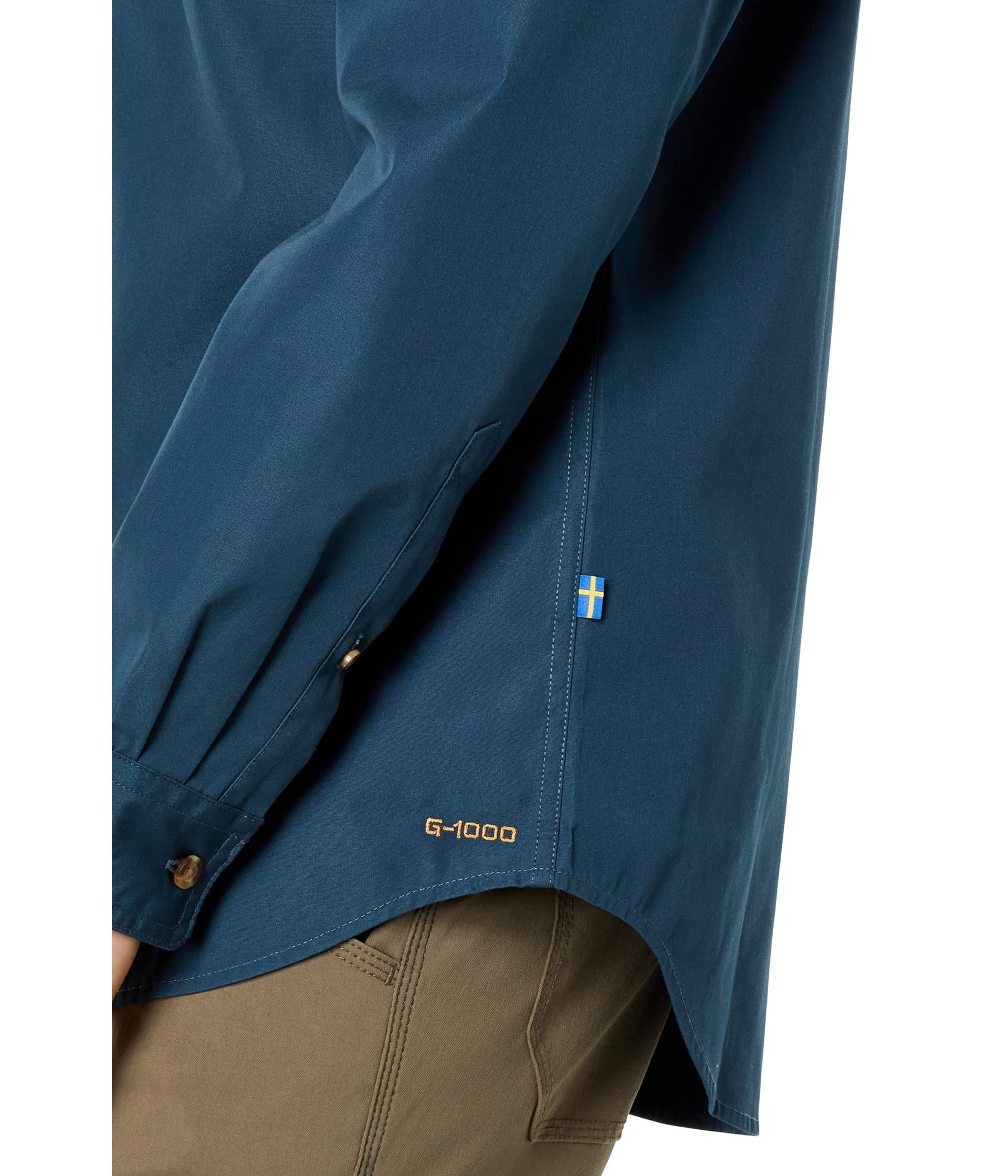 Fjällräven Singi Trekking Shirt | Aus weich vorgewaschenem G-1000®-Gewebe. Zwei Brusttaschen und eine Ärmeltasche, alle mit Patte und Knopf.