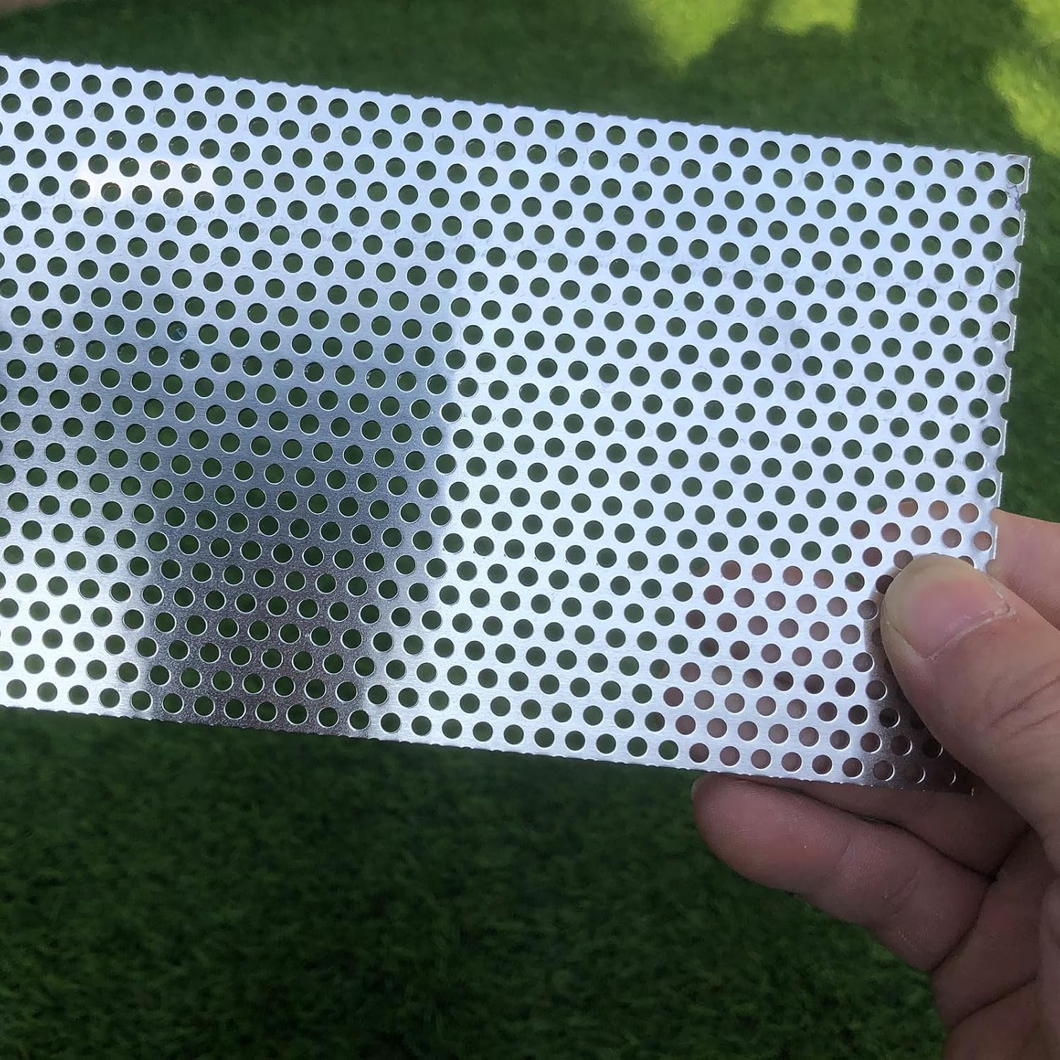 Aluminum Perforated Metal Sheets 16 Gauge 7.8 inch by 3.9 inch Expanded Metal Mesh Aluminum Opening 1/8" 0.12 inch (About 3 mm) Perforated Steel Sheet Mesh Screen Decorative