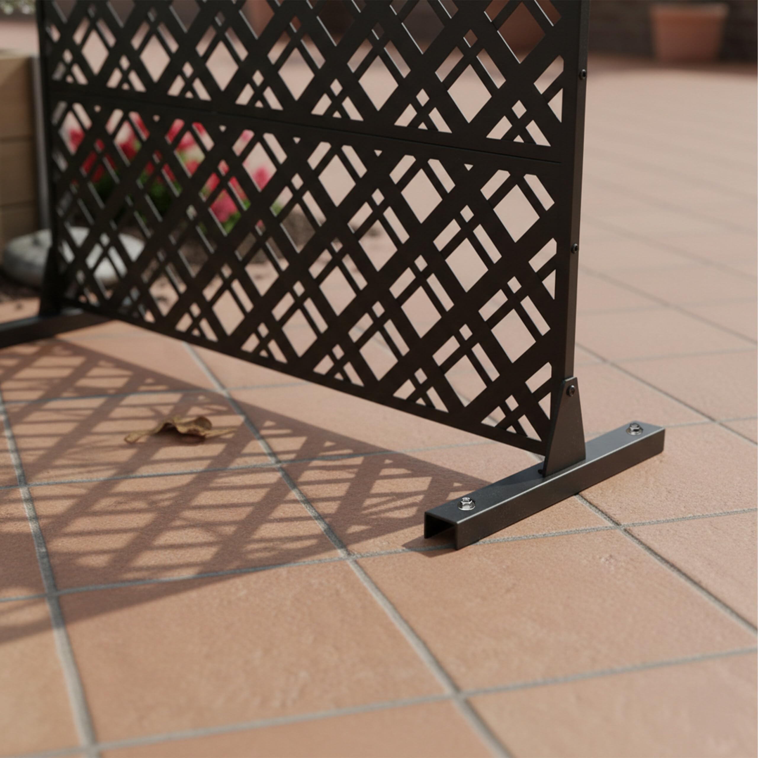 Relaxdays Ochrona prywatności, motyw diamentowy, do ogrodu, na balkon i basen, parawan, wys. x szer.: 183 x 110 cm, metal, czarny