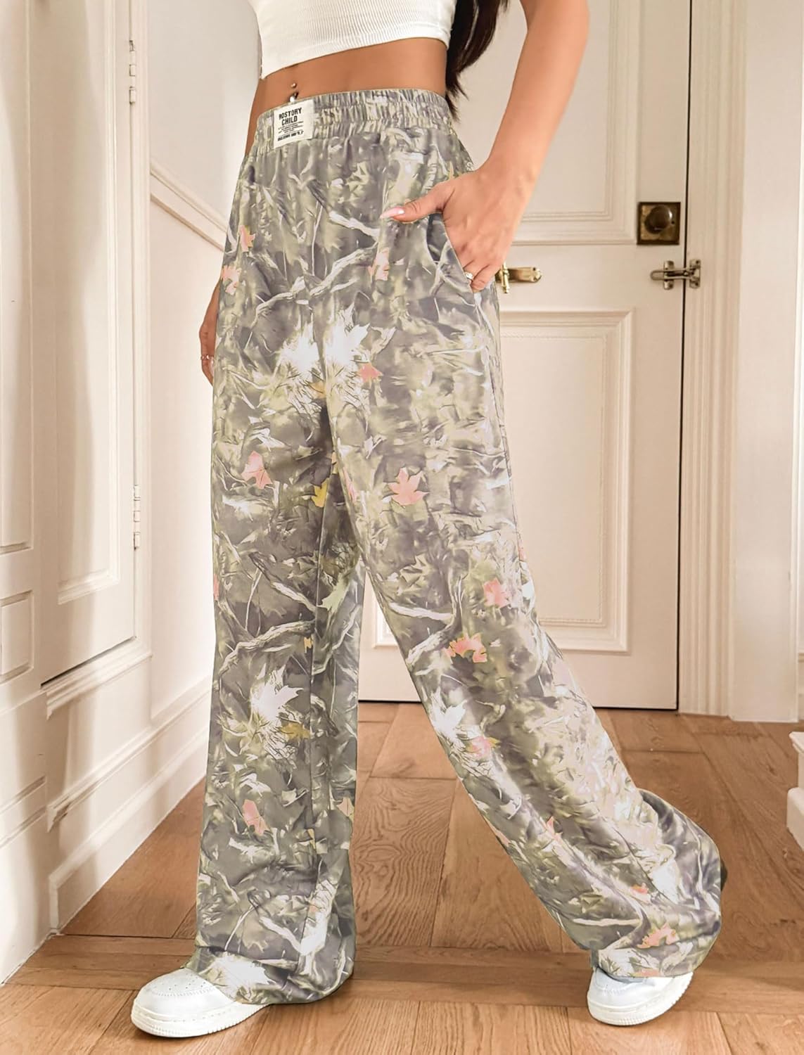 ZAFUL Women's Camo Sweatpants Y2K Elastic High Waisted Wide Leg Casual Straight Cargo Pants Joggers with Patch Detail - Image 4