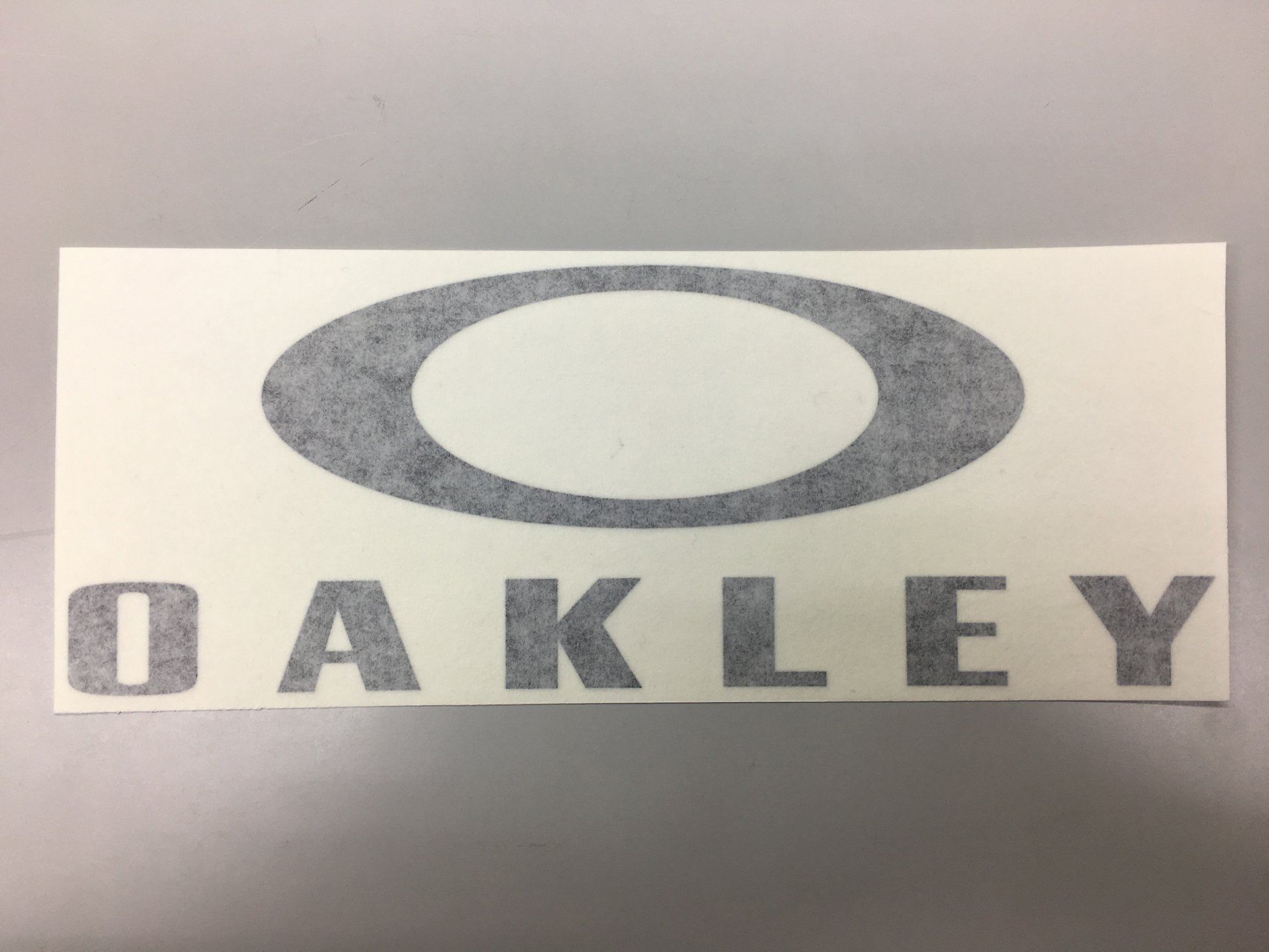 Amazon | OAKLEY Foundation Logo Sticker (BLACK) | シール