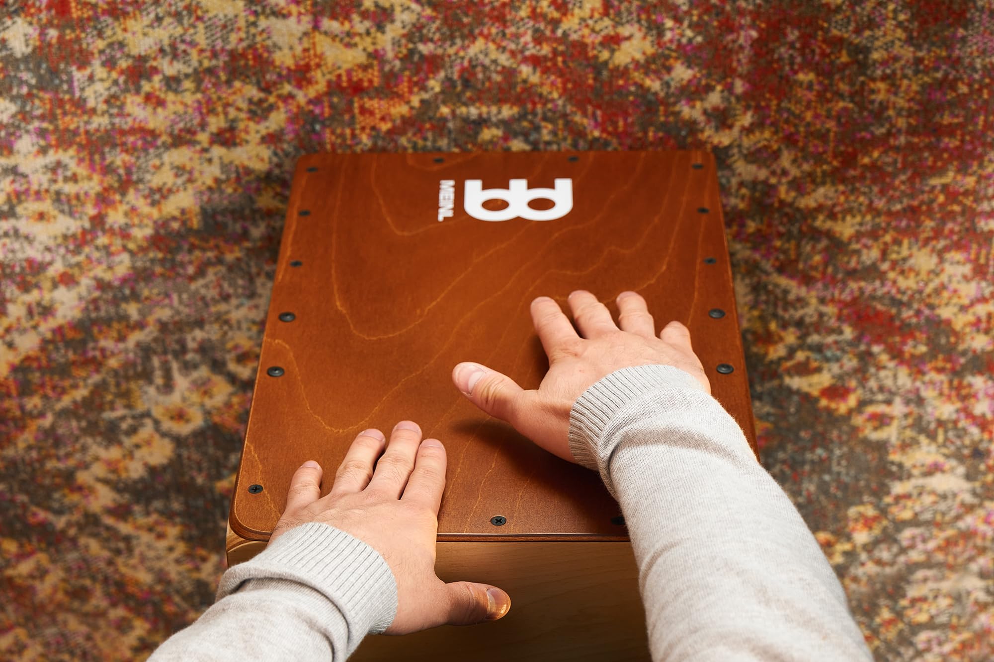 Meinl Percussion Snarecraft Cajon Instrument - Drum Box Compatto con 2 Cordiere - Superficie di Suono Betulla Almond (SC80AB)