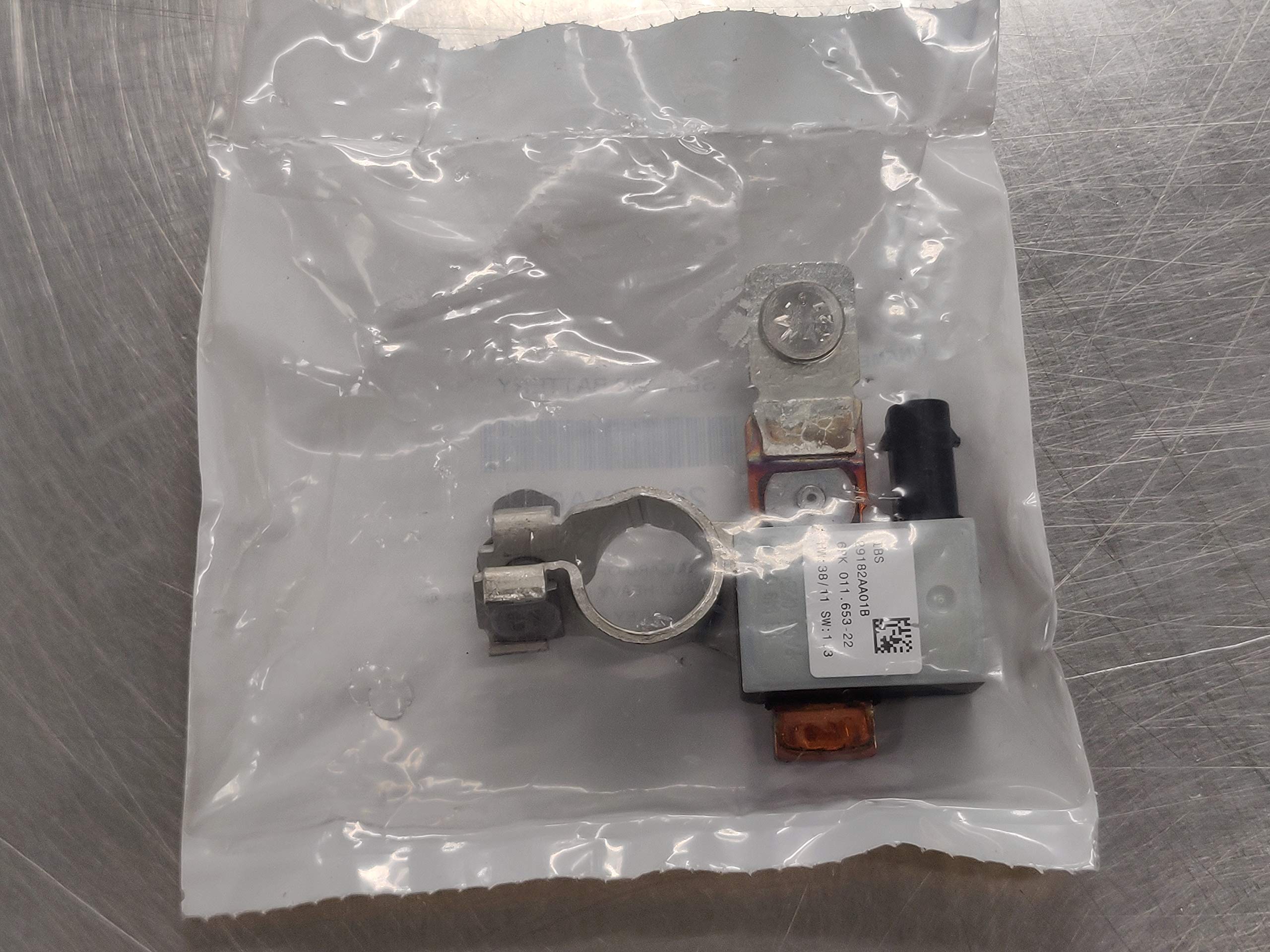 Amazon.com: GENUINE SUBARU PART 29182AA01B BATTERY SENSOR : Automotive