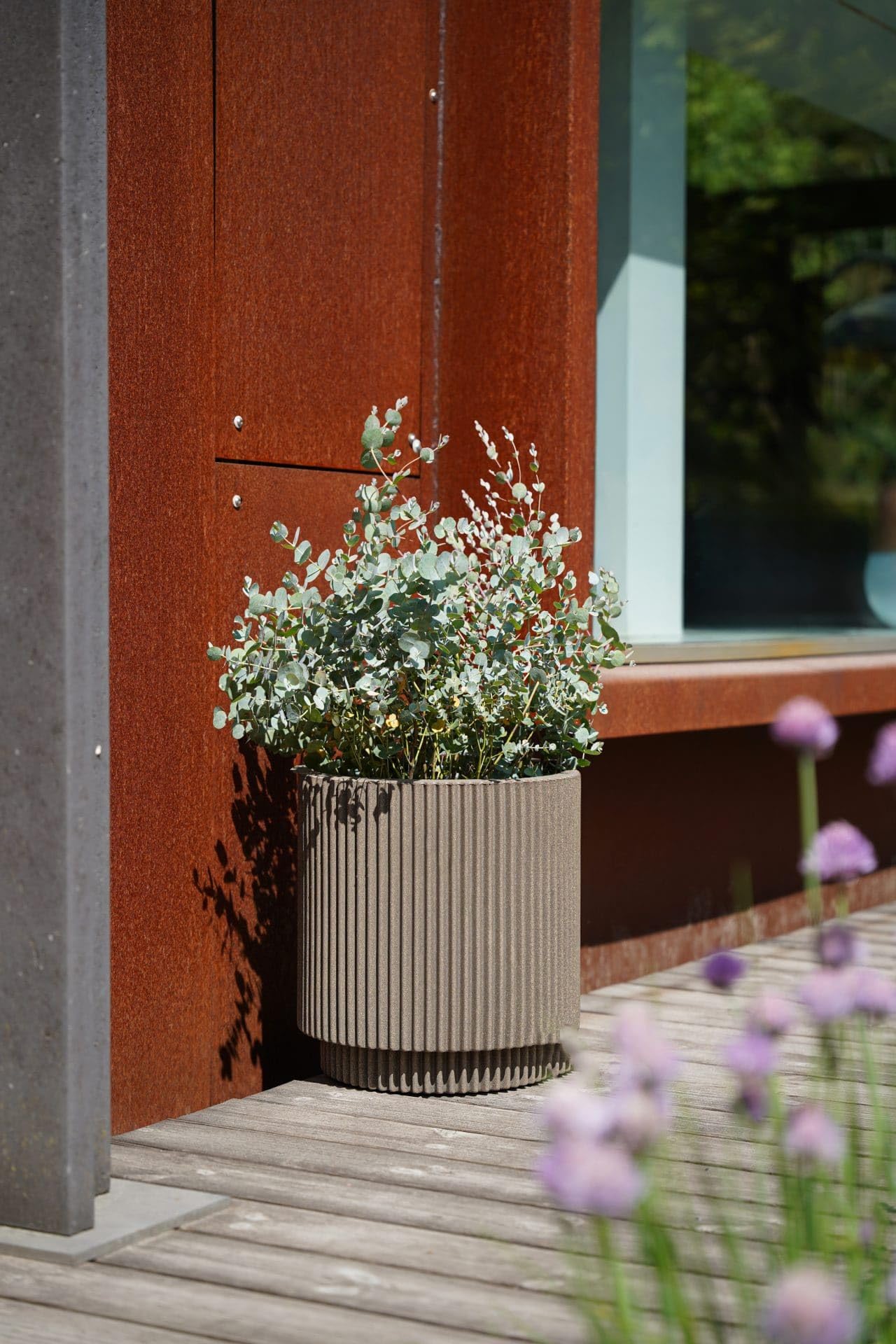 Capi Europe - Vaso cilindro Groove NL - 35x38 - Avorio - Apertura Ø35 - Vaso da interno e da esterno - KGVI882