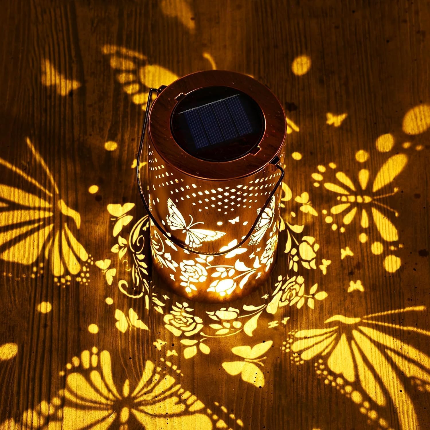Outdoor Waterproof Garden Decoration Hanging Solar lamp Metal Energy Decoration Outdoor Suitable for Yard, Patio, Backyard, Porch (A-Butterfly-Shaped)