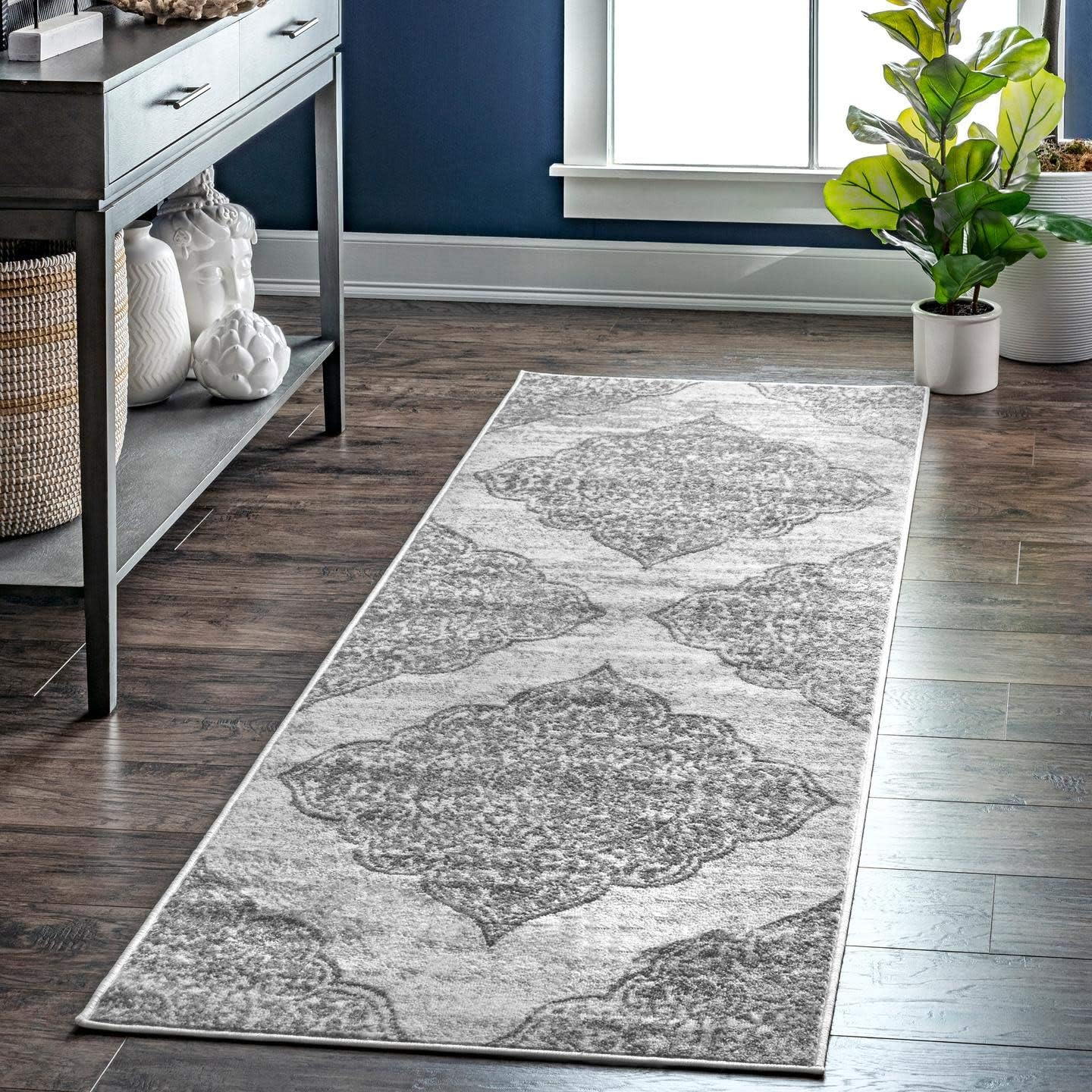 nuLOOM Transitional Floral Jeannette Area Rug, 4x6, Grey