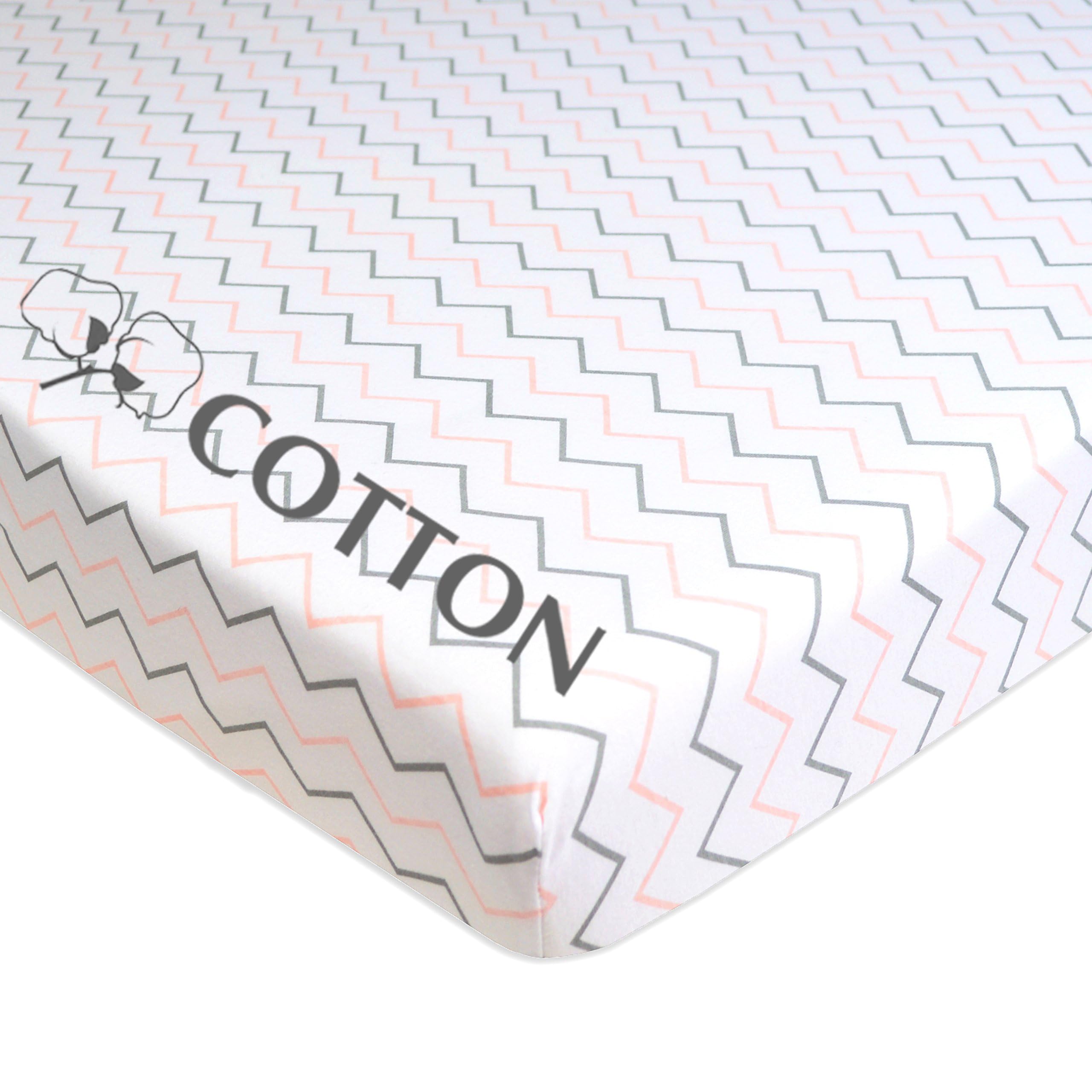 American Baby Company Lenzuolo con angoli elasticizzati per lettino, 61 x 96,5 cm, morbido, traspirante, neutro, 100% jersey di cotone, lenzuolo portatile, rosa a zig-zag, per ragazzi e ragazze