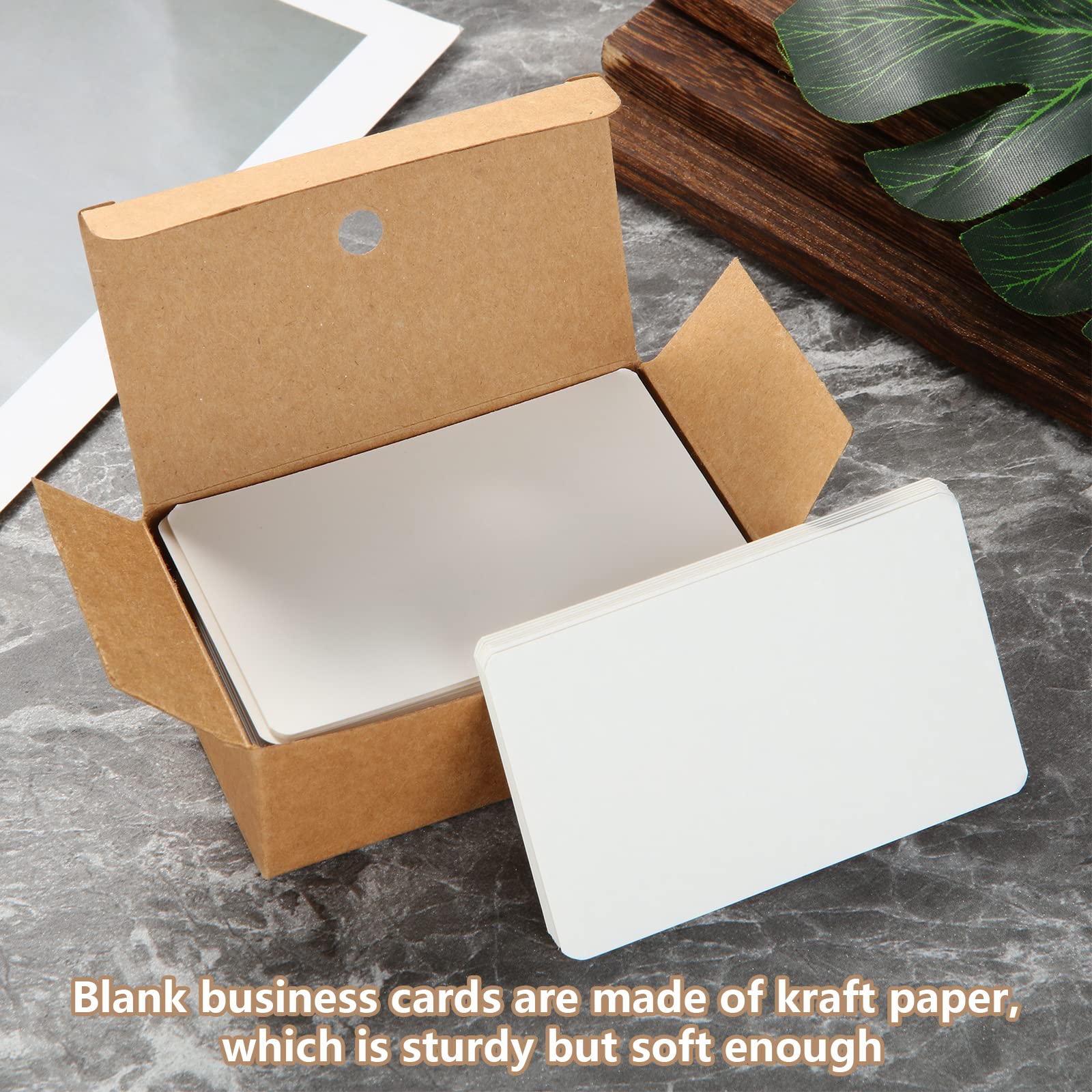AKOLAFE 800 Pezzi Bianca Carta Kraft 89x54 mm Tarjetas De Papel Kraft Alta Qualità Biglietti da Visita Carte di Carta Kraft Fai Da Te Carta di Messaggio Vuoto Per Fai Da Te, Apprendimento, Memoria