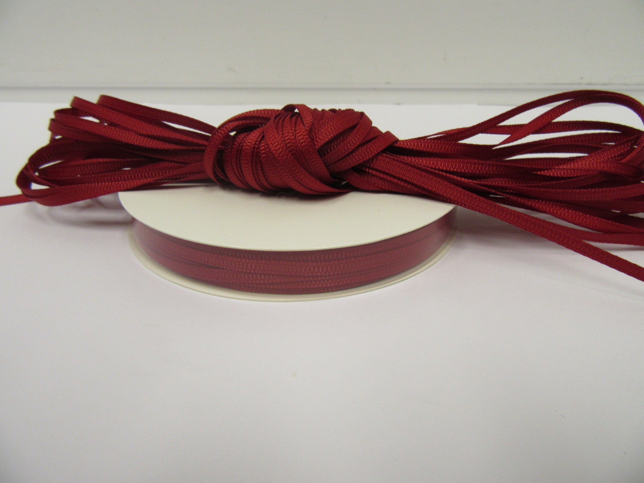1 Full Roll Reel of 3mm x 50 metres Grosgrain Ribbed Ribbon Dark Red Double Sided 3 mm 1/8"
