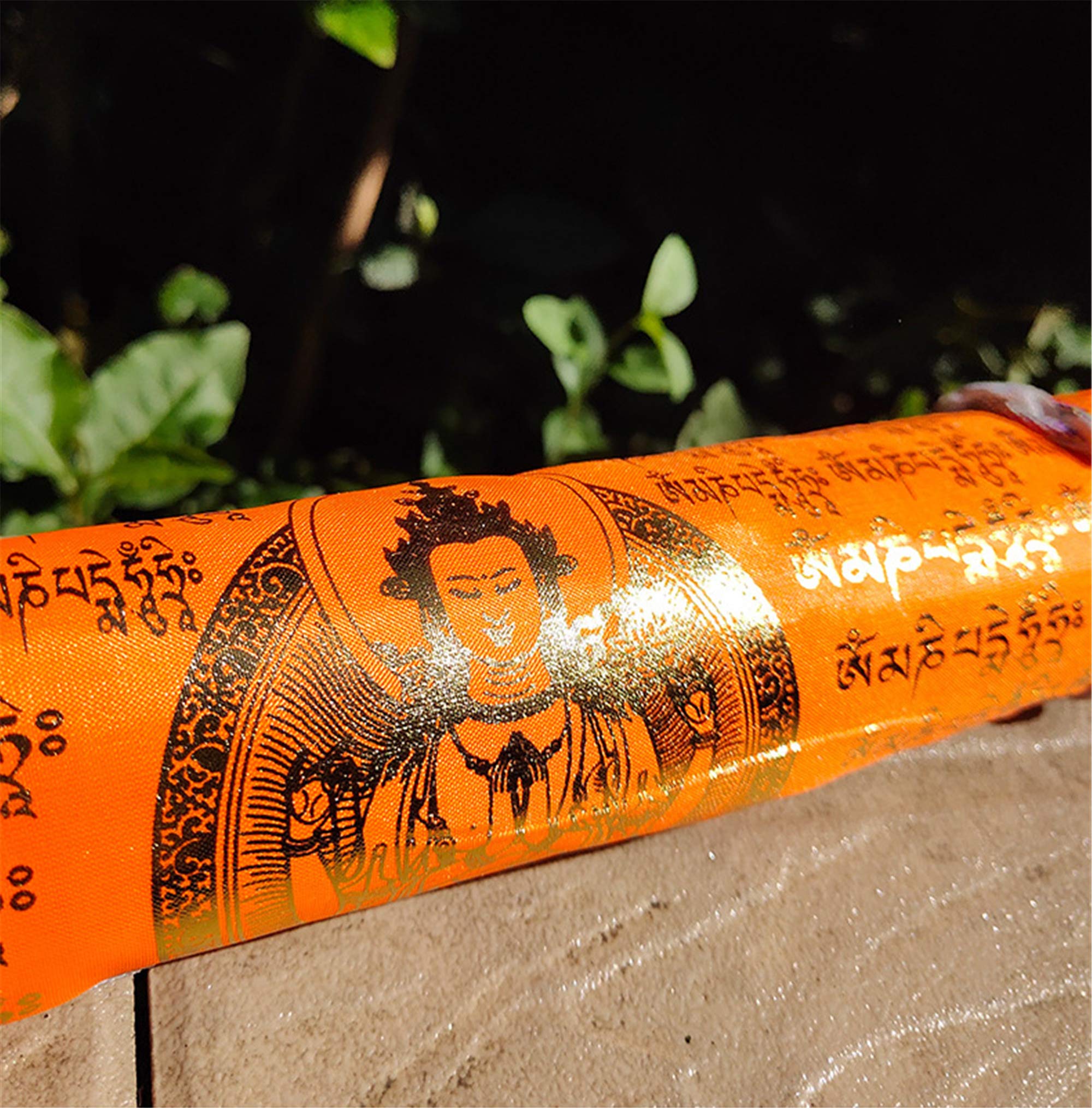 Bandiere Di Preghiera Del Buddismo Tibetano  Lungta  Con La Preghiera Del Mantra Buddista Di Om Mani Padme Hum Leh Ladakh Jammu E Kashmir India Image385738447 - 7
