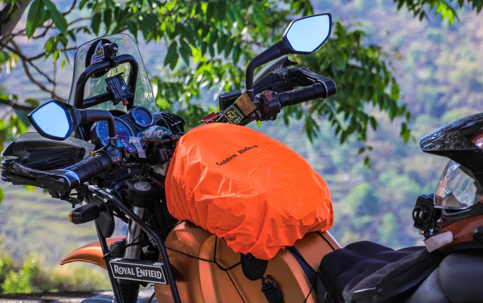 GR GOLDEN RIDERS Motorcycle Tank Bag Rain Cover 27 Litre (Tringulo-13)-image-45