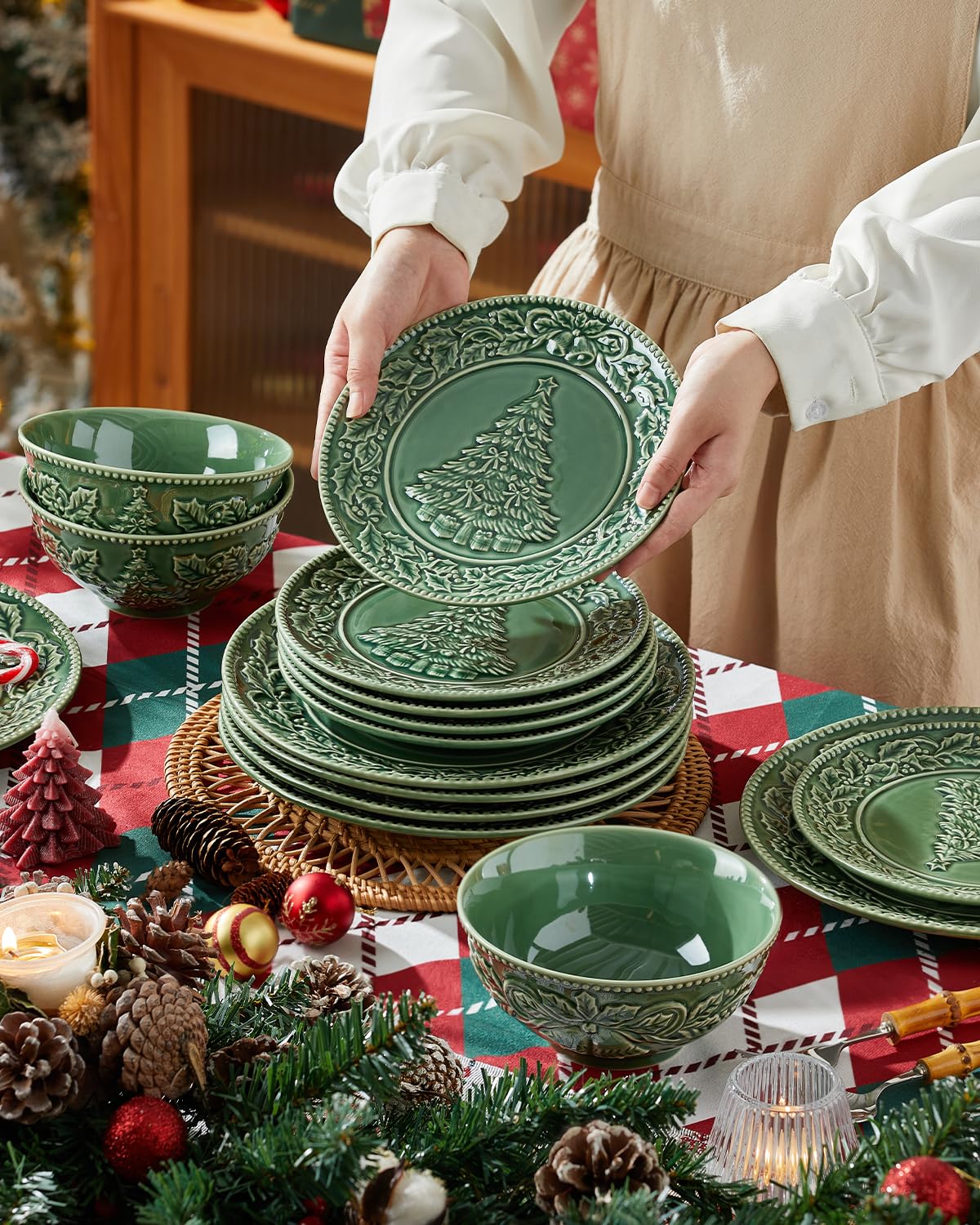 Metahom Christmas Tree Salad Plates, 8 Inch Ceramic Plate Set