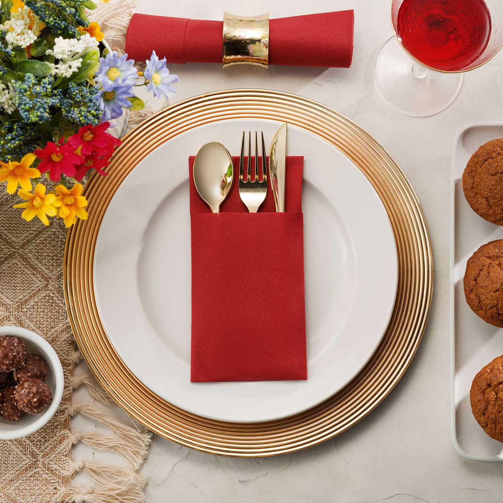 200 PièCes Serviettes de Table Jetables avec Poche à Couverts Intégrée, Tissu Pré-Plié comme des Serviettes en Papier pour FêTe de Mariage Rouge