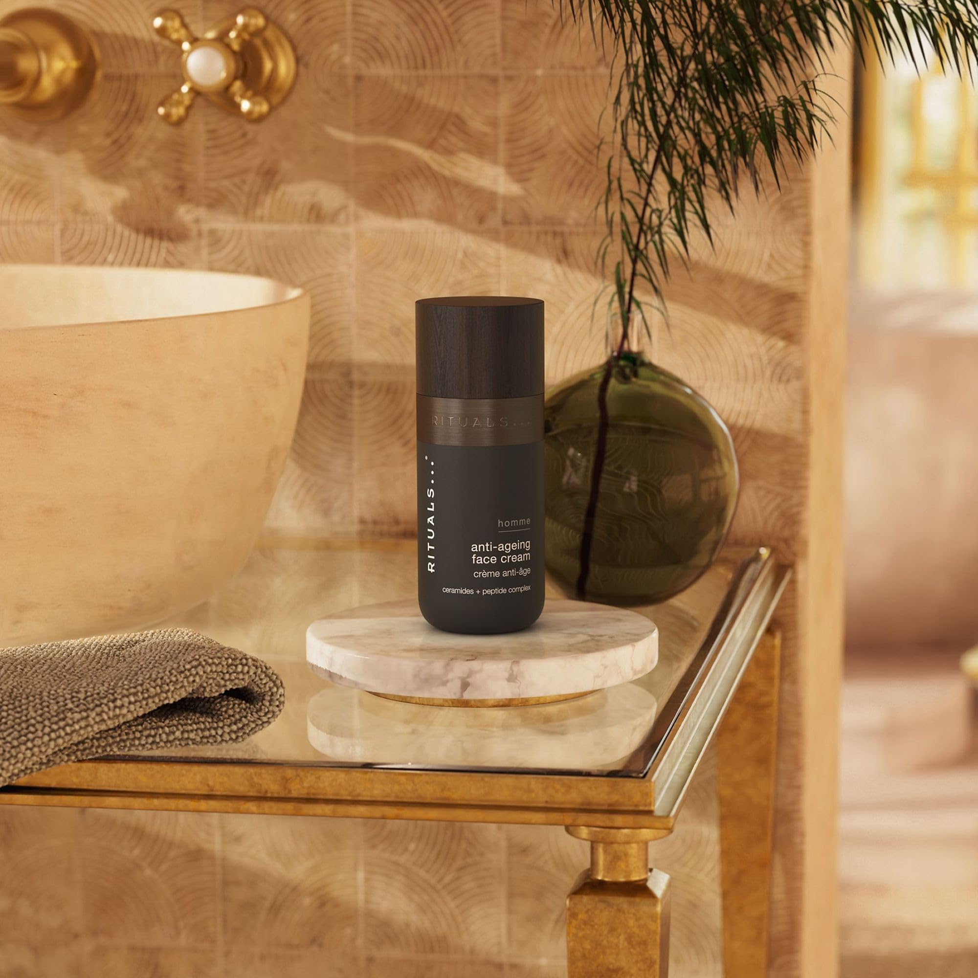 RITUALS Homme Collection Crema Viso Anti-Età, Peptidi, 50 ml | Formula premium Rituals, peptidi, per la cura quotidiana