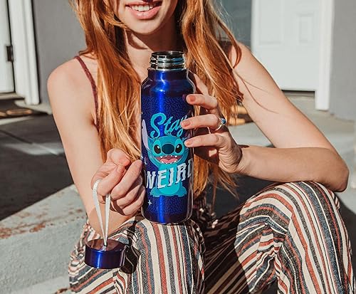 Miniatura 3 de Disney Lilo & Stitch "Stay Weird" - Botella de agua de acero inoxidable de 27 onzas, jarra deportiva de plástico sin BPA con tapa superior de rosca
