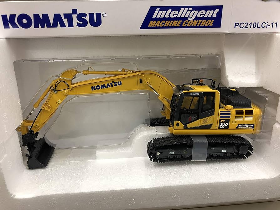 Amazon | Komatsu 1/50 完成品 UH 8123 for Komatsu PC210LCi-11