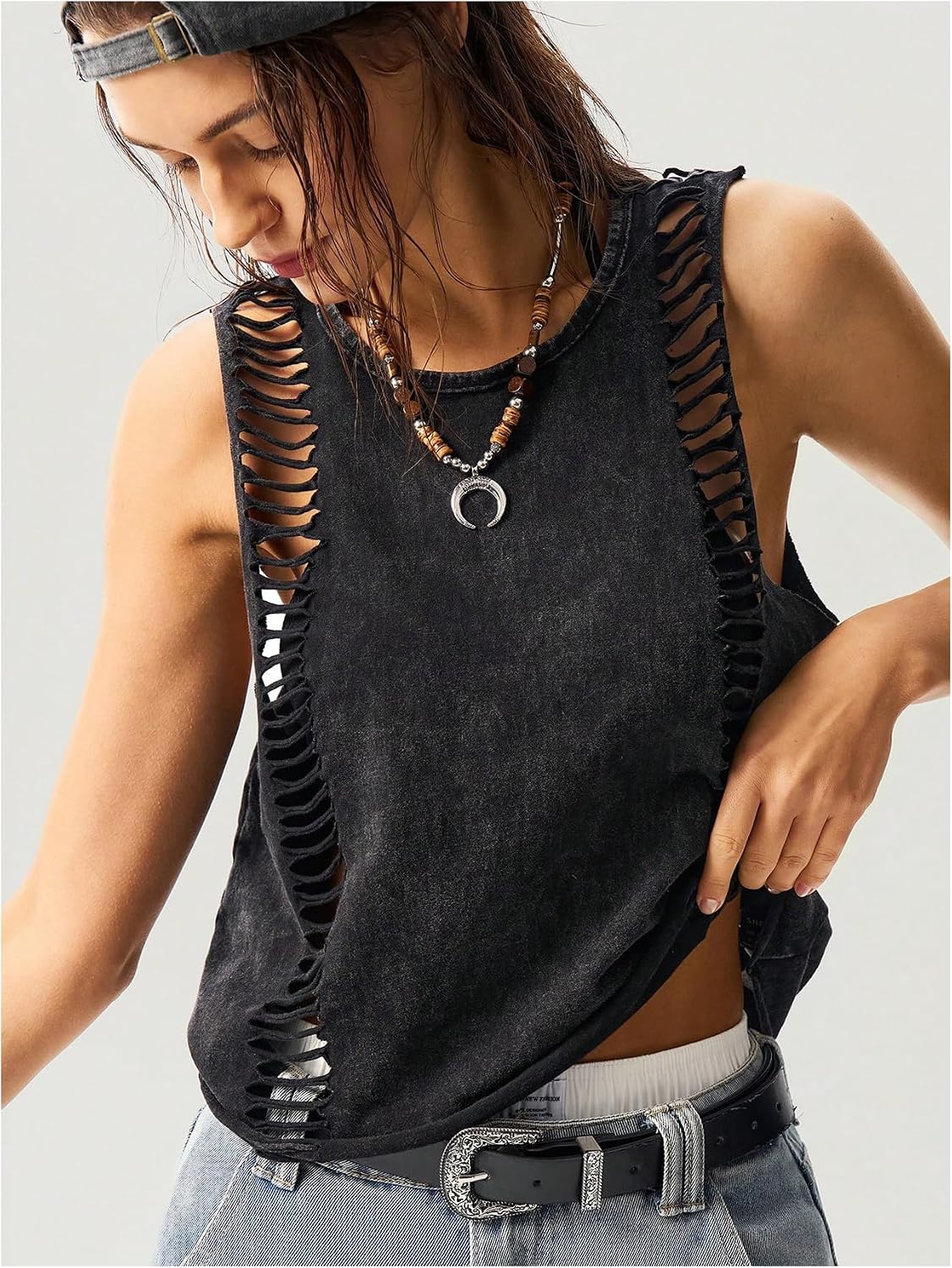 GORGLITTER Women's Sleeveless Crew Neck Tank Top Ripped Distressed Summer Cute Dressy Rock Concert Going Out Tops