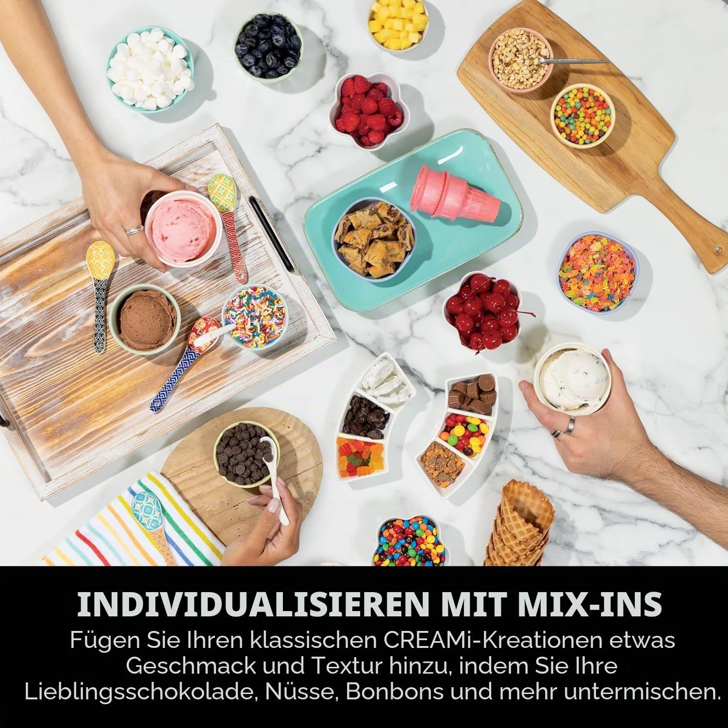 Ninja CREAMi Scoop and Swirl Soft Serve und Eismaschine mit 2x Dosen, 13 Funktionen, macht Eis, Softserve, Gelato, Sorbet, Milchshakes und mehr, Mix-In Option, Platinum Silver, NC701UK