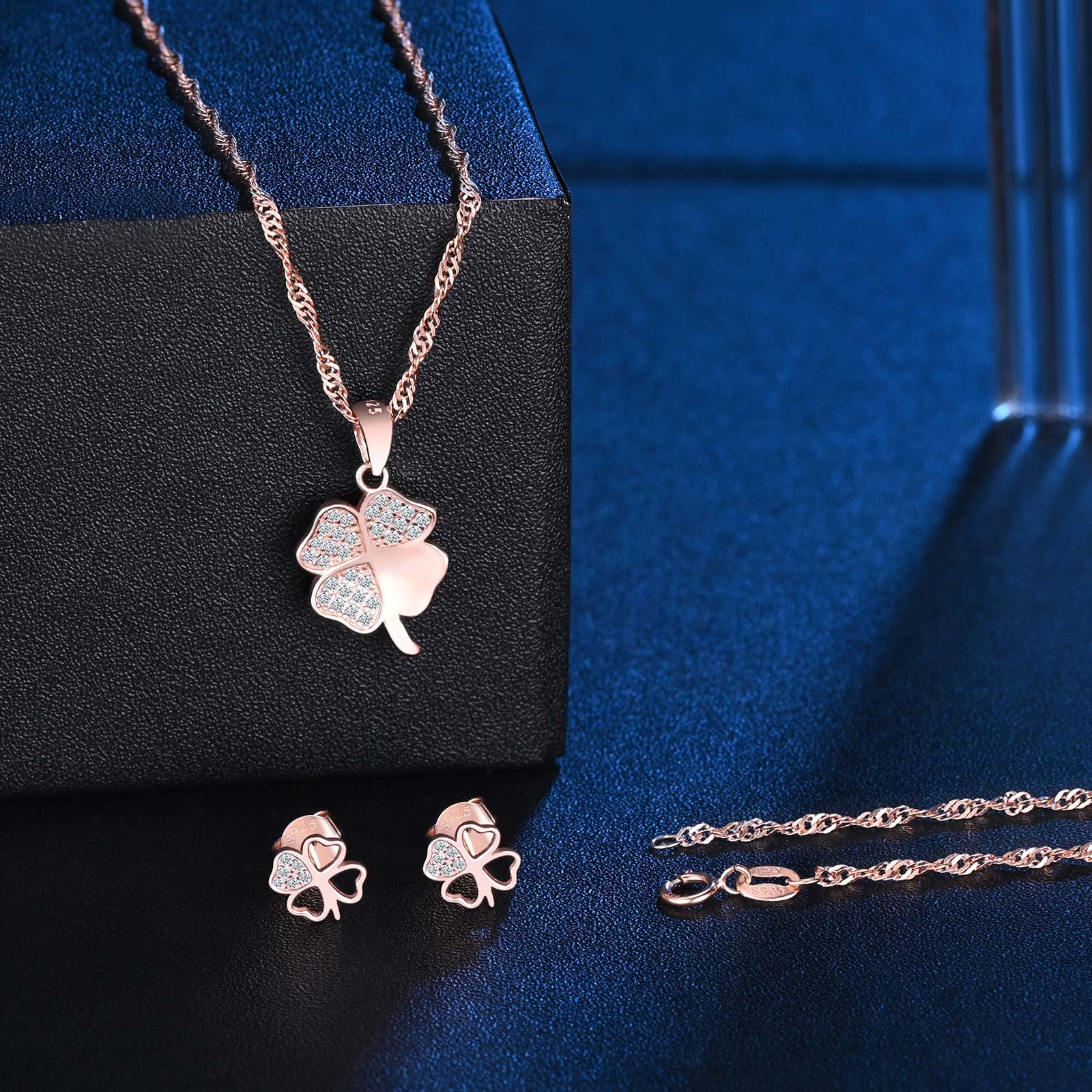 Juegos de Collar Pendientes Trébol para Mujer y Niñas, Colgante Trébol con Cadena 45cm, Aretes Trébol Circonita, Plata de Ley 925 Conjuntos Joyas de Cuatro Hojas Fiesta Cóctel