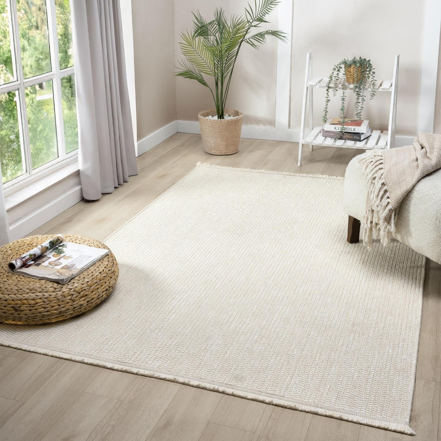 LUXE WEAVERS Modern Farmhouse Textured Cream 5x7 Area Rug, Neutral Carpet
