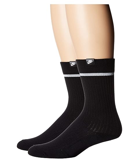 nike sportswear essential socks
