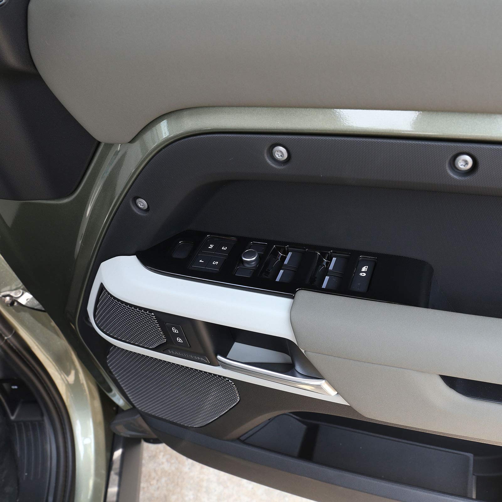 Window Lift Panel Cover For Land Rover Defender 110/130 (2020-2025) – Carbon Fiber Textured ABS Interior Upgrade