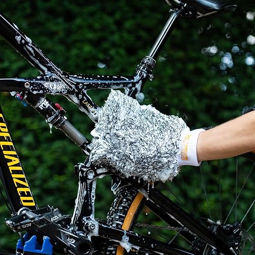 Miniatura 4 de Gtechniq Lavado de bicicleta para eliminación de suciedad resistente, limpiador de bicicletas de alta espuma para una limpieza más detallada,