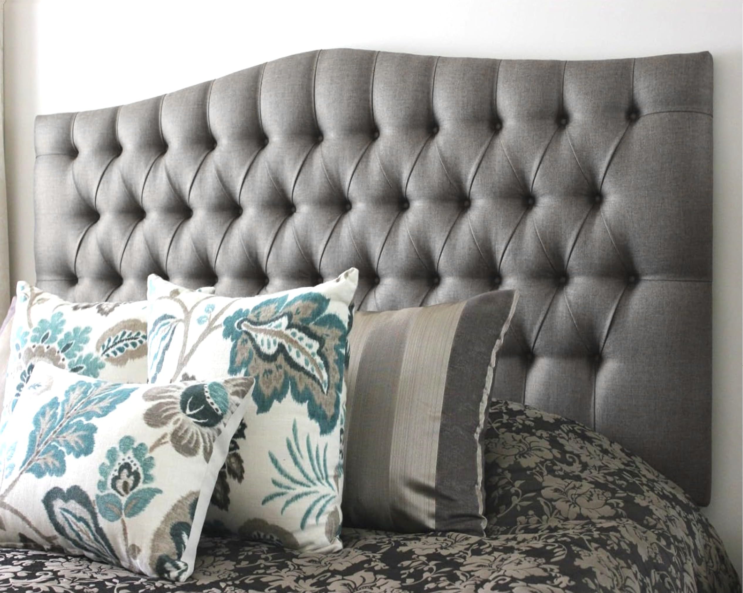 luxisleepltd Plush Velvet Fabric Dewsbury Tufted Upholstered Headboard for divan bed frame Single double king 26/30" Height, (Steel, 4ft-30'' High)