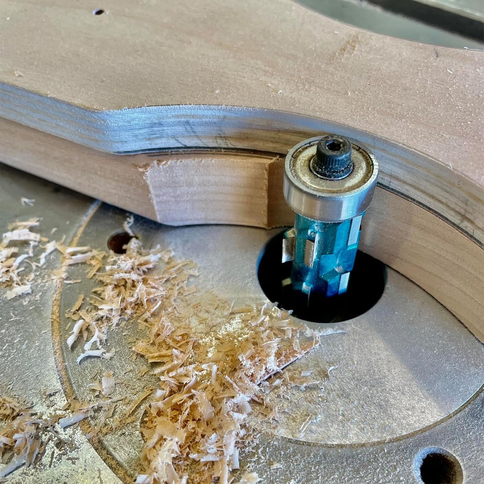 Flush Trint Routeter Bit 1/2 calowy materiał węgla z węglikiem podwójnym łożyskiem spiralny trymer do obróbki drewna Projekty 43 mm długość cięcia 19 mm średnica cięcia