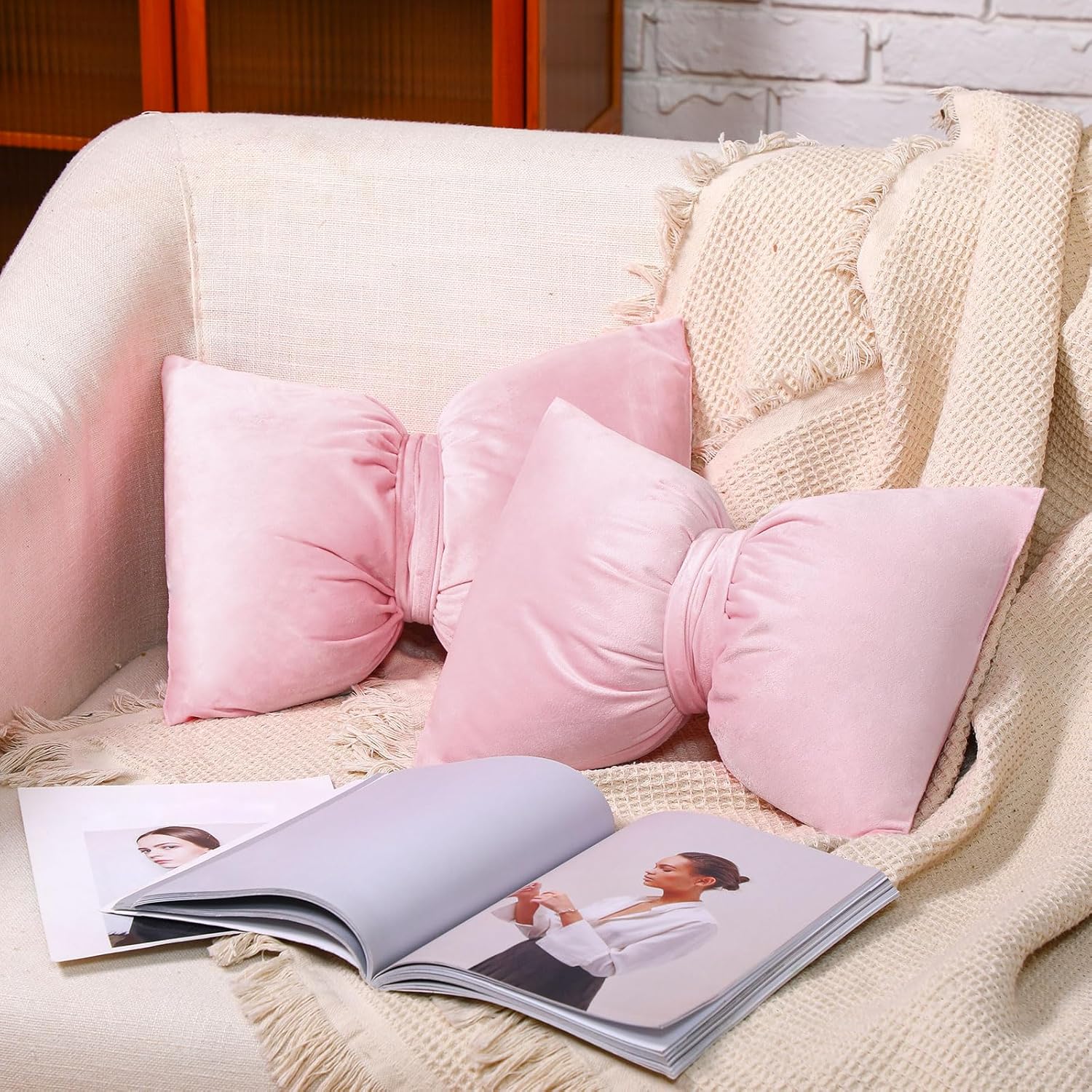 Beeveer Pink 2 Pcs Bow Pillow 12 x 18 Inch Coquette Throw Pillows Large Bow Shaped Velvet Cushion Coquette Decorative for Girls Room Bed Sofa Couch Car Decorations