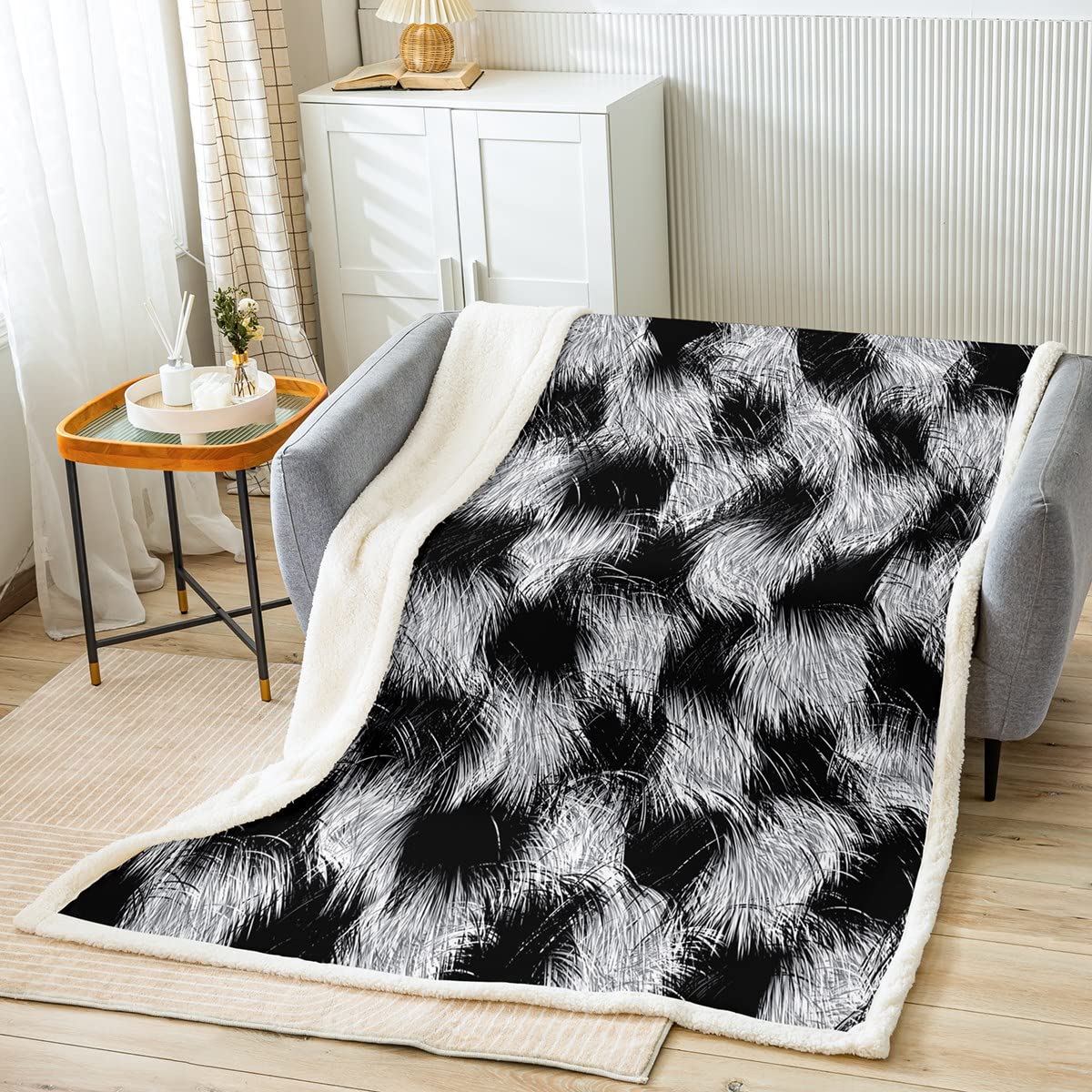 Loussiesd Animal Fleece Throw Blanket Wild Animal Hair Plush Blanket for Bed Sofa Gray Black Plaid Sherpa Blanket Breathable Buffalo Check Warm Fuzzy Blanket Single 50x60 Inch