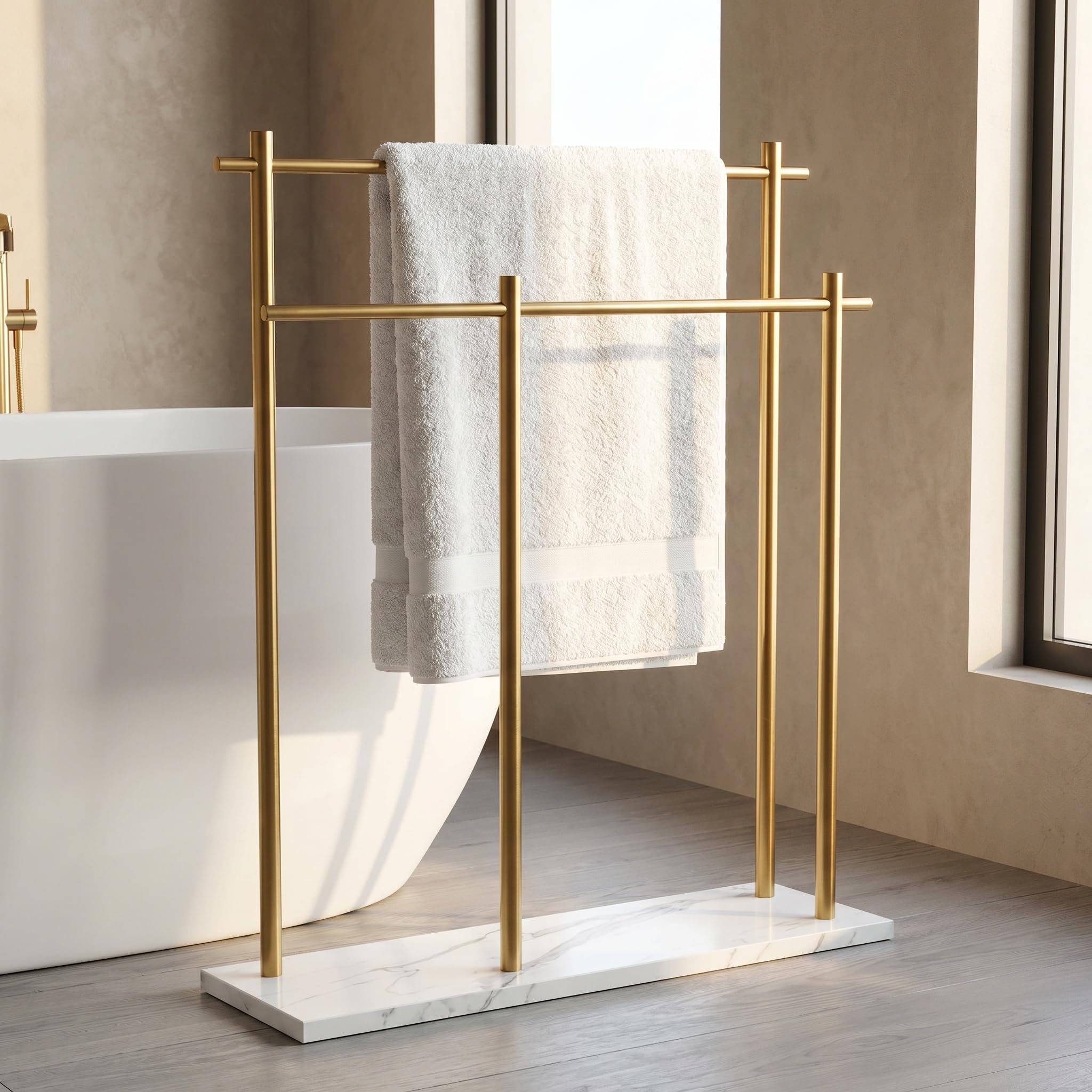 Portasciugamani autoportante, robusto organizer in metallo, design salvaspazio per asciugamani da bagno, asciugamani e accessori da bagno