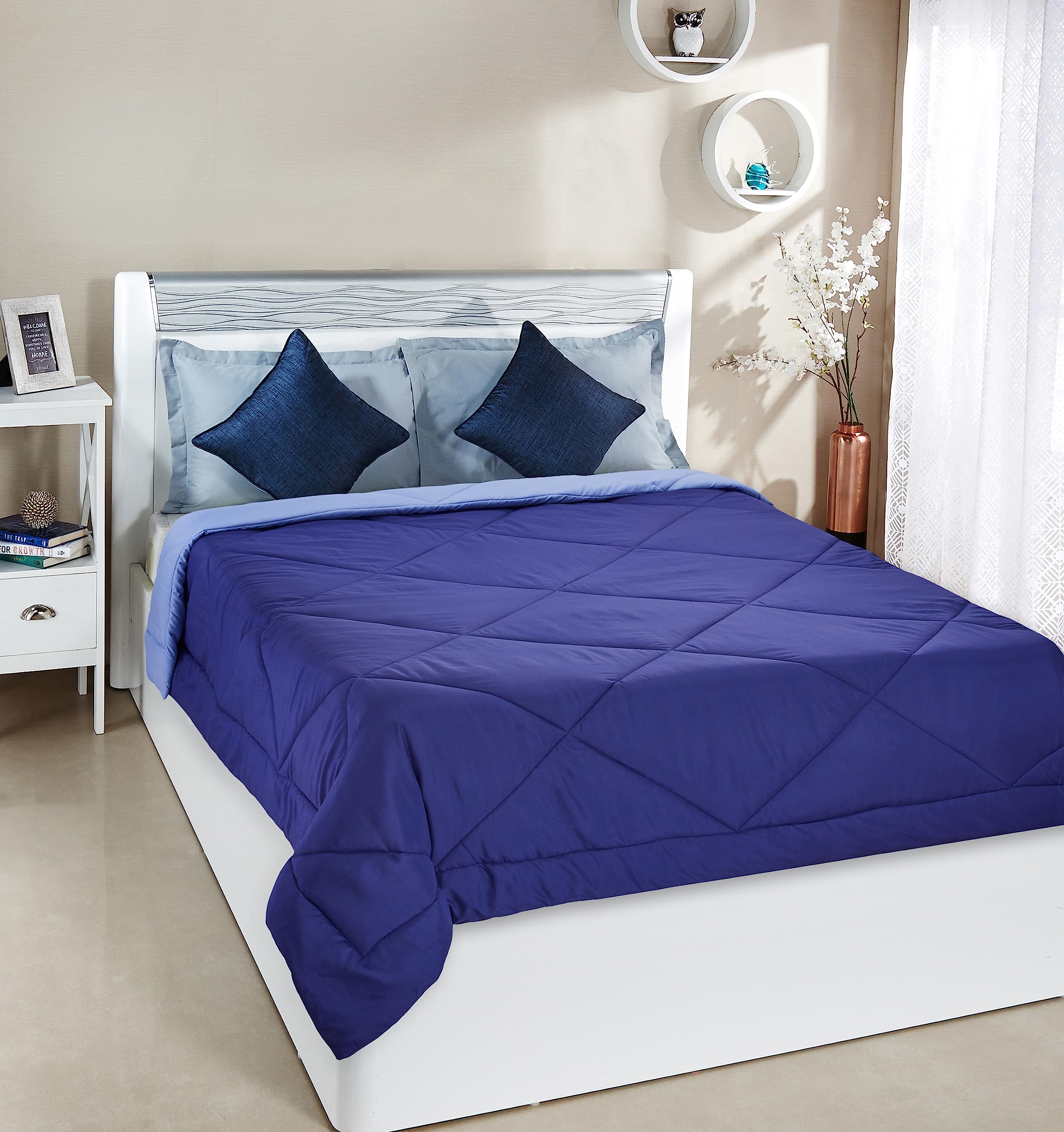 Amazon Brand - Solimo Microfiber Reversible Comforter, Double (Ocean Blue and Mild Blue, 300 GSM)