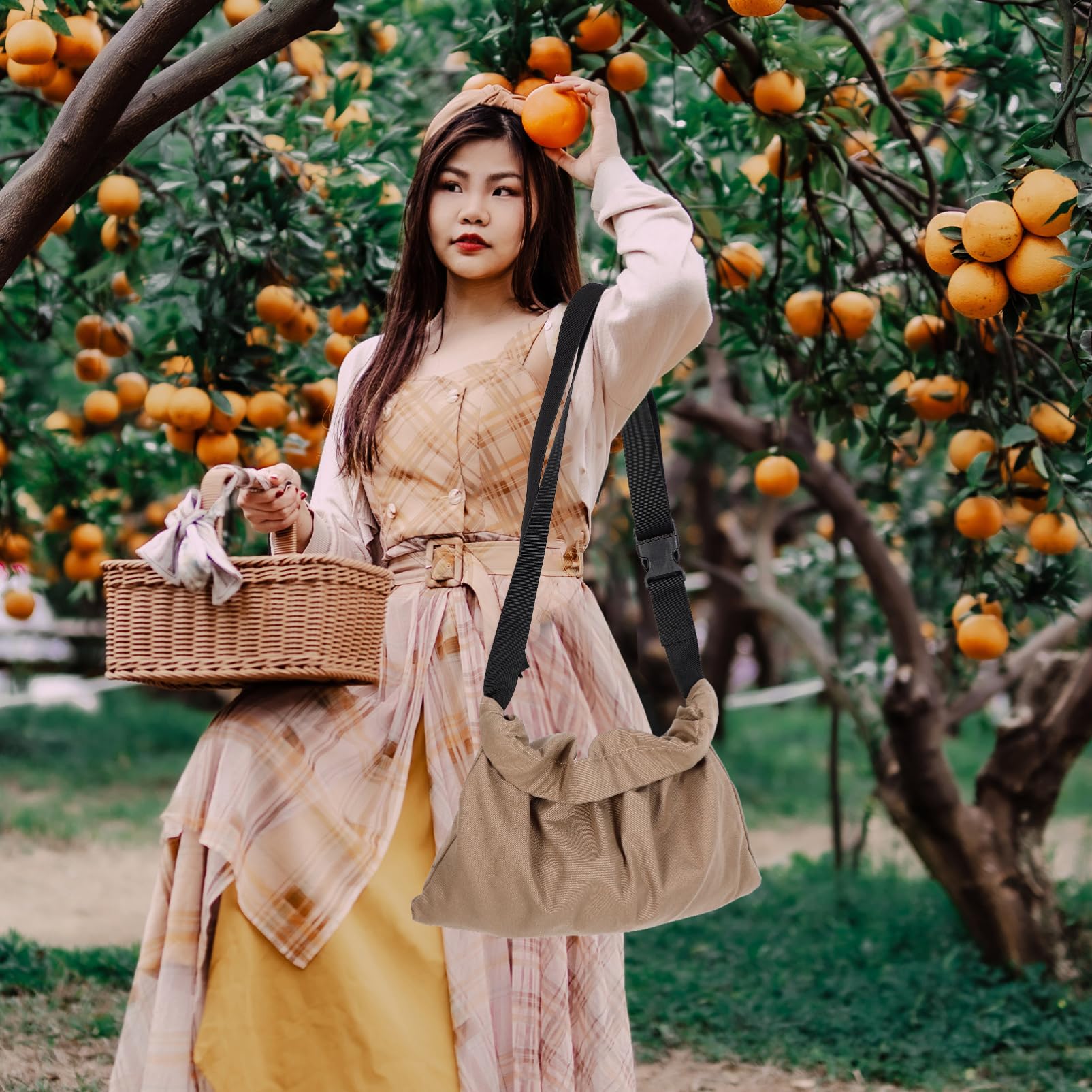 VICASKY Fruit Vegetable Basket Multi-use Garden Tools Canvas Harvesting Apron Large Capacity Lightweight