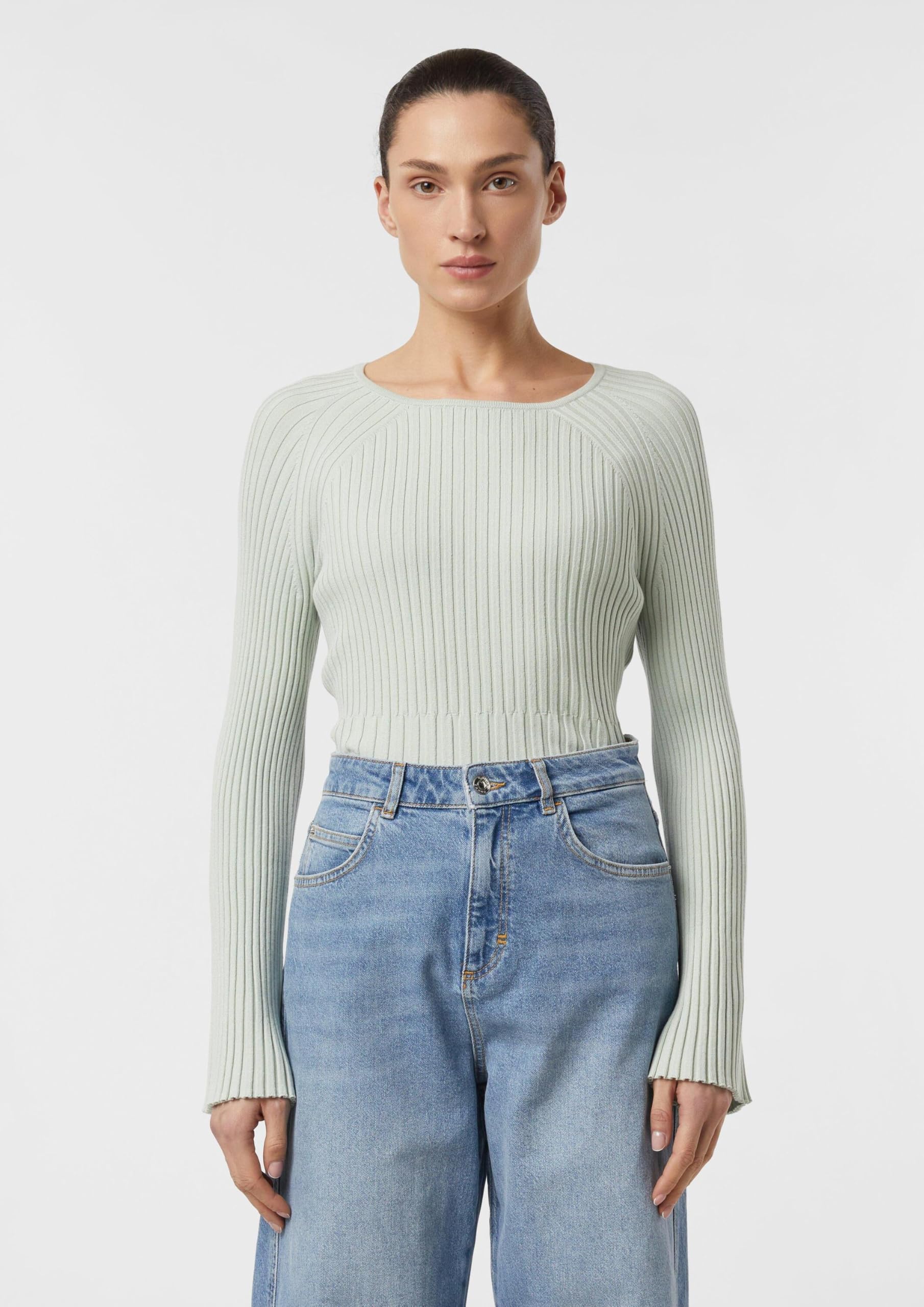 Comma Rippstrickpullover mit Trompeten-Ärmeln