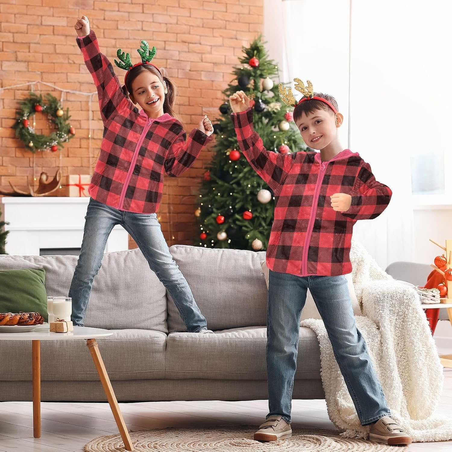 GuoChe Buffalo Plaid Tartan Check Scotland Red Black Sherpa Coat