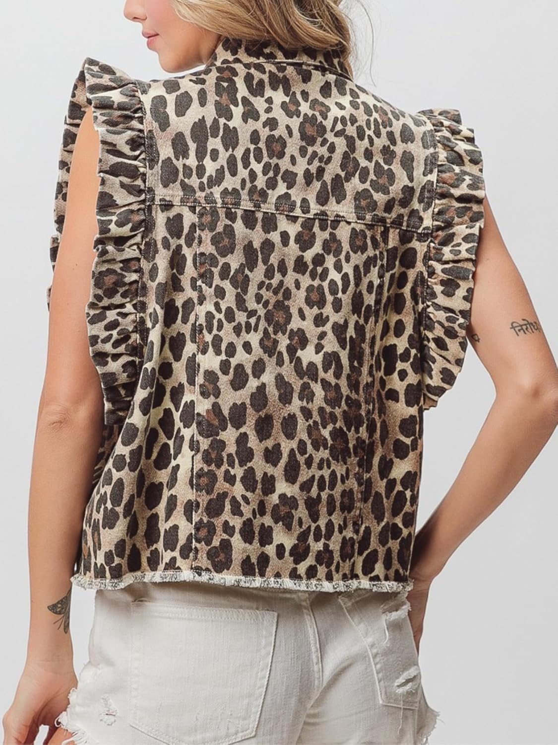 Women's Distressed Ruffled Sleeveless Denim Vest Button Down Frayed Hem Jean Jacket Turn Down Collar Waistcoat - Image 2