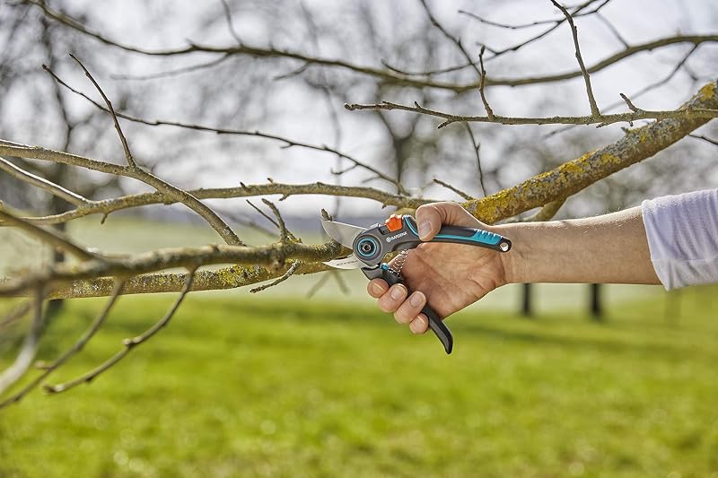 Gardena ExpertCut metszőolló gyümölcsfákhoz, 22 mm vágási átmérő, rozsdamentes acél pengék, bypass vágási rendszer