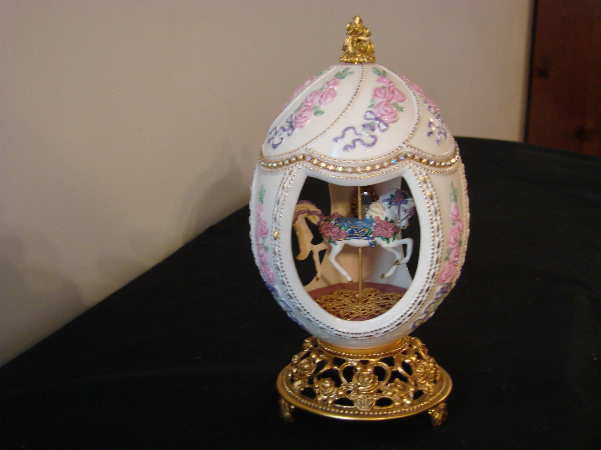 Amazon.com: Franklin Mint Faberge Carousel Egg: Egg Poachers: Home
