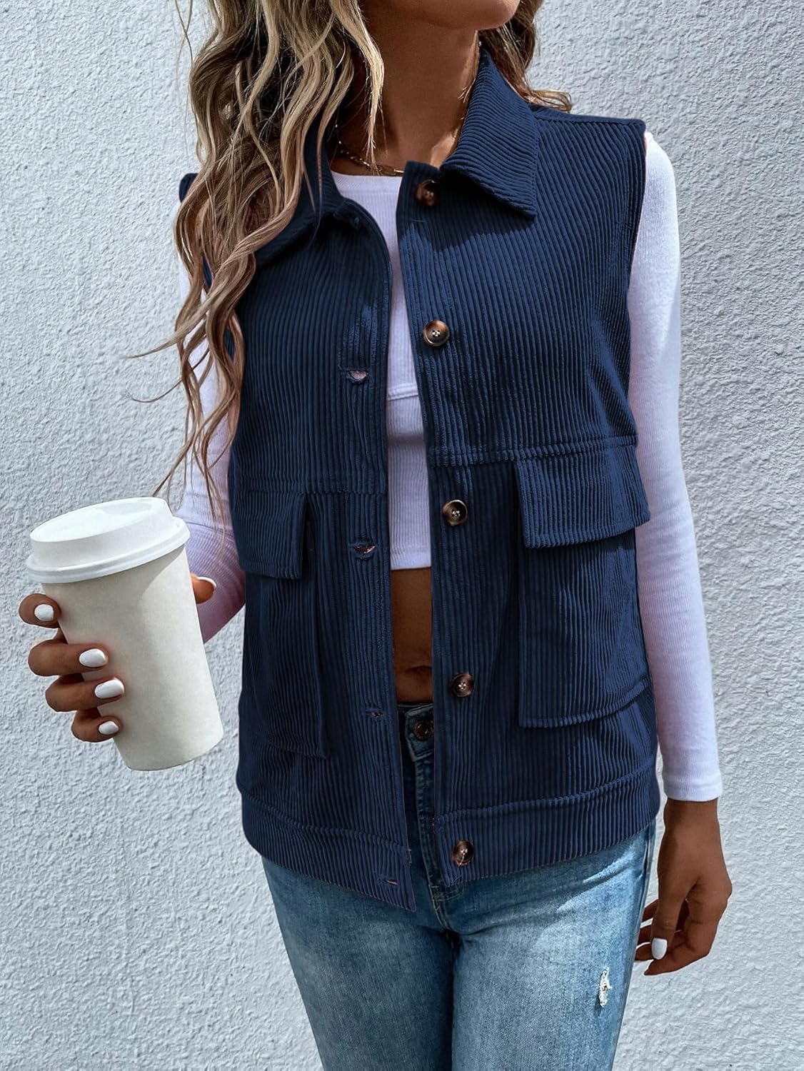 WDIRARA Women's Button Front Sleeveless Collar Corduroy Vest Jacket with Pocket - Image 5