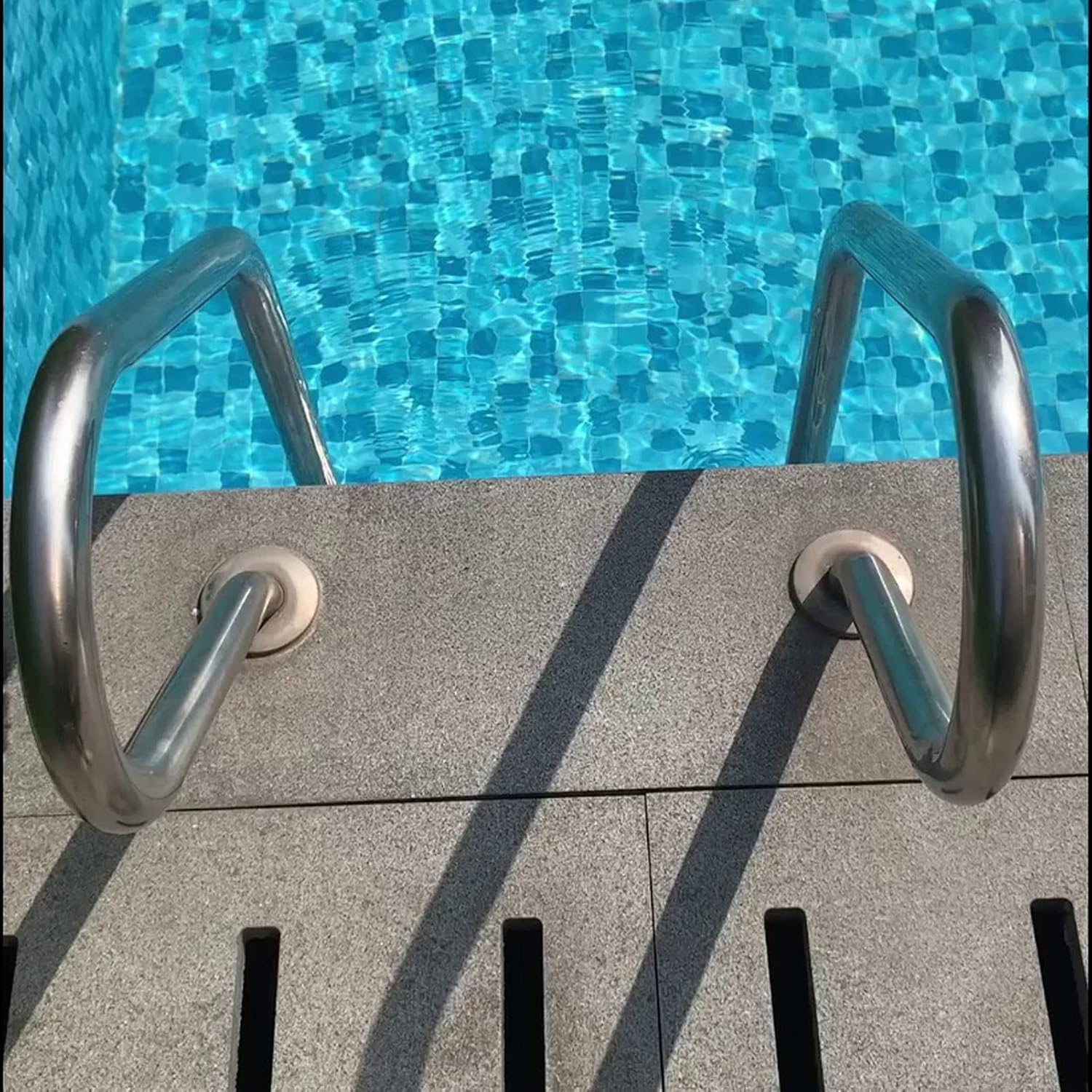 Pool Ladder Stainless Steel Pool Ladder Entry and Exit System for In-ground Swimming Pools, with Non-Slip Steps, Compatible with Salt Water Pools