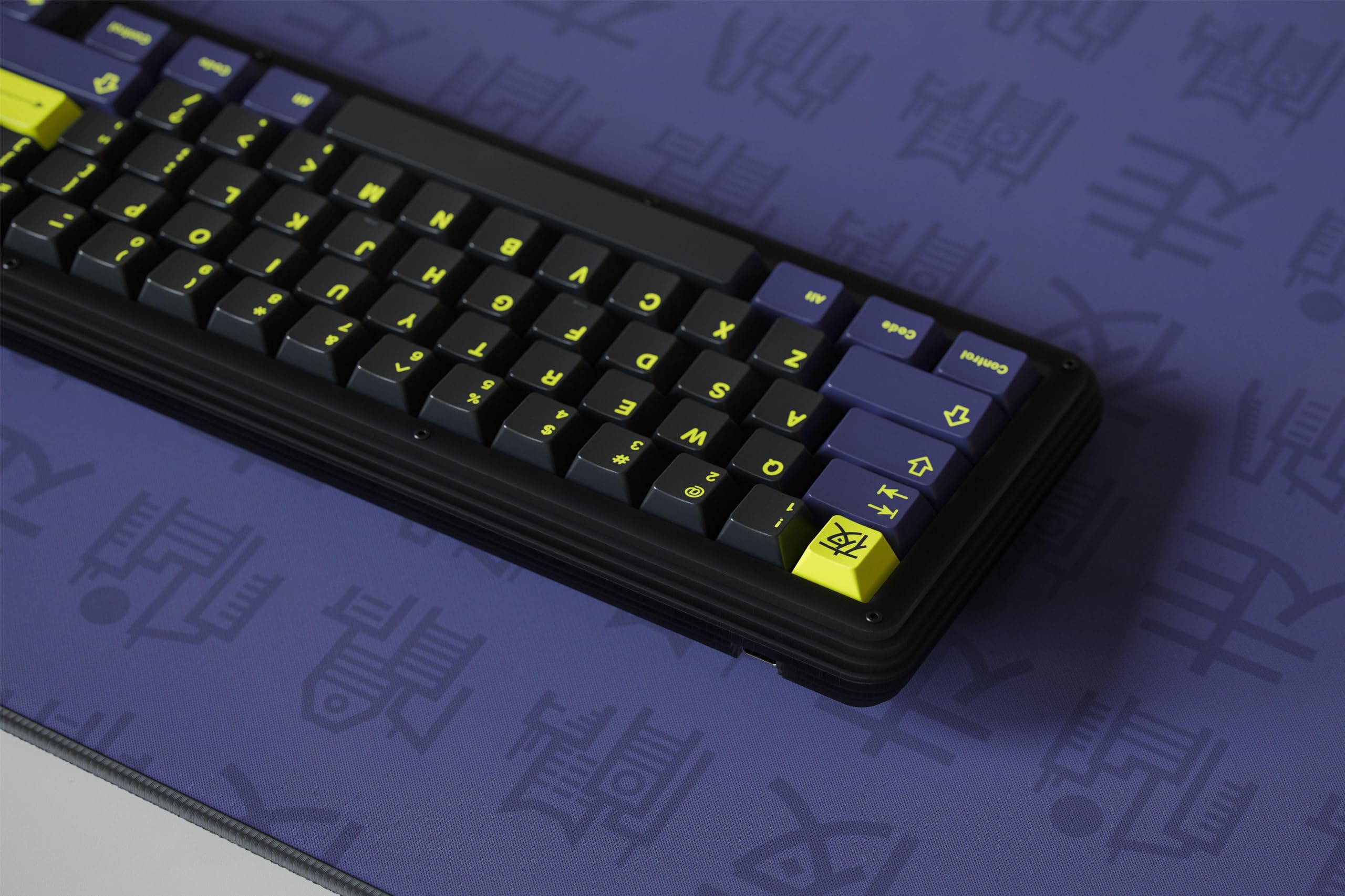 Space Cables GMK CYL Night Runner Custom Mechanical Gaming 