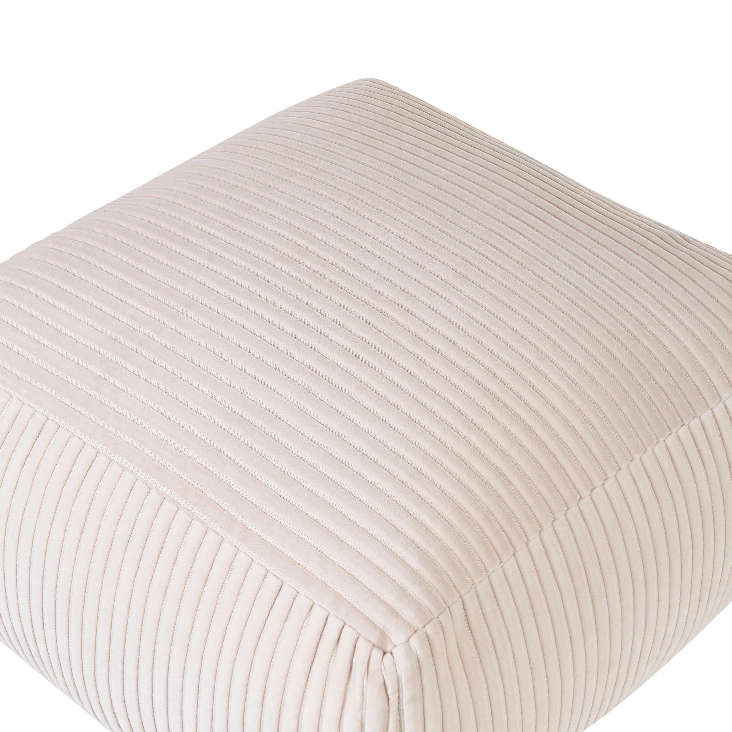 Genérico Puf Otomana Rectangular de Pana Tapizada en Beige Accesorio Decorativo Mukki