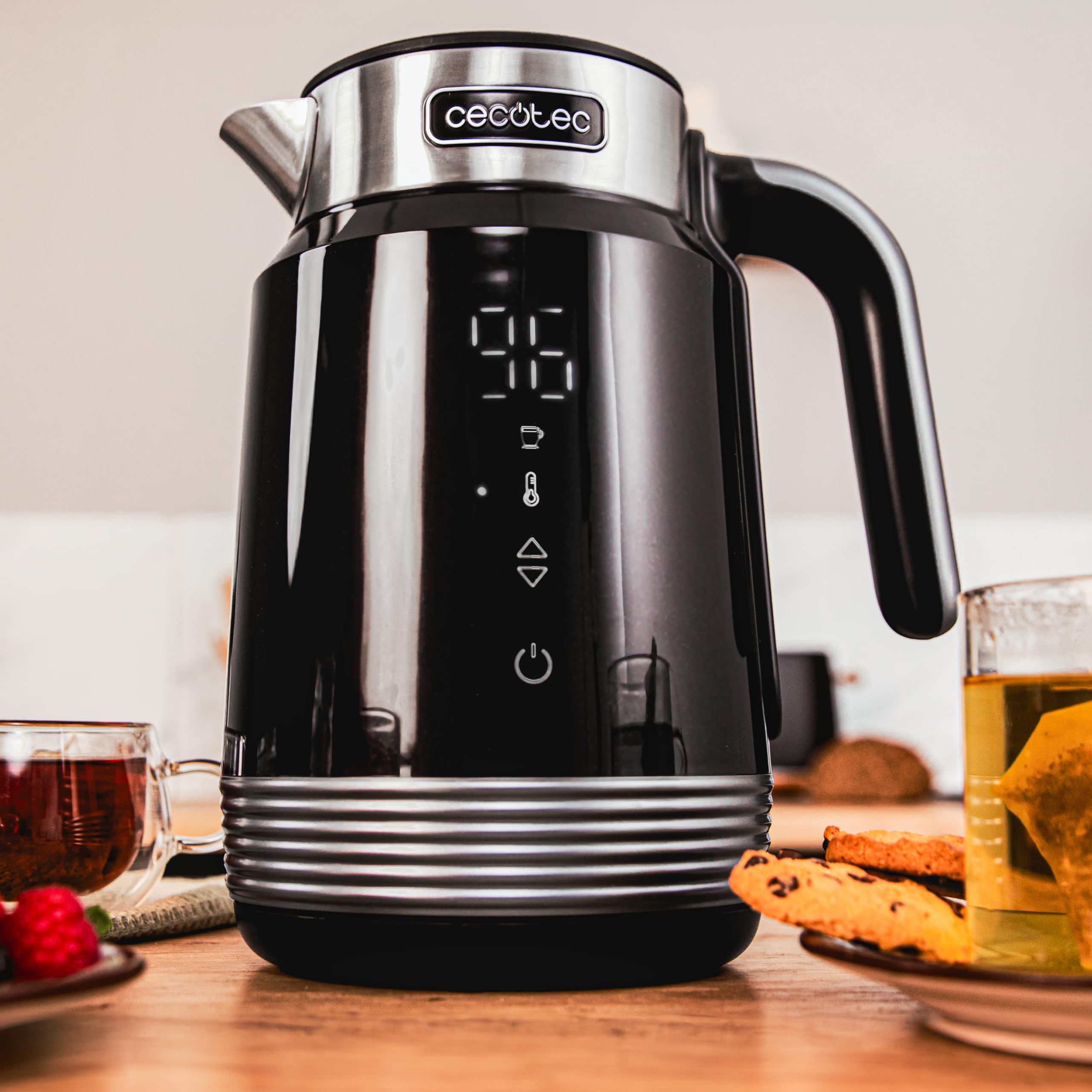 Cecotec Hervidor De Agua de 1,7L Eléctrico ThermoSense 600 Touch Black. 2200W, Libre De BPA, Acero Inoxidable y Plástico de máxima Calidad, Luz led y Luz de Funcionamiento, Base de 360º