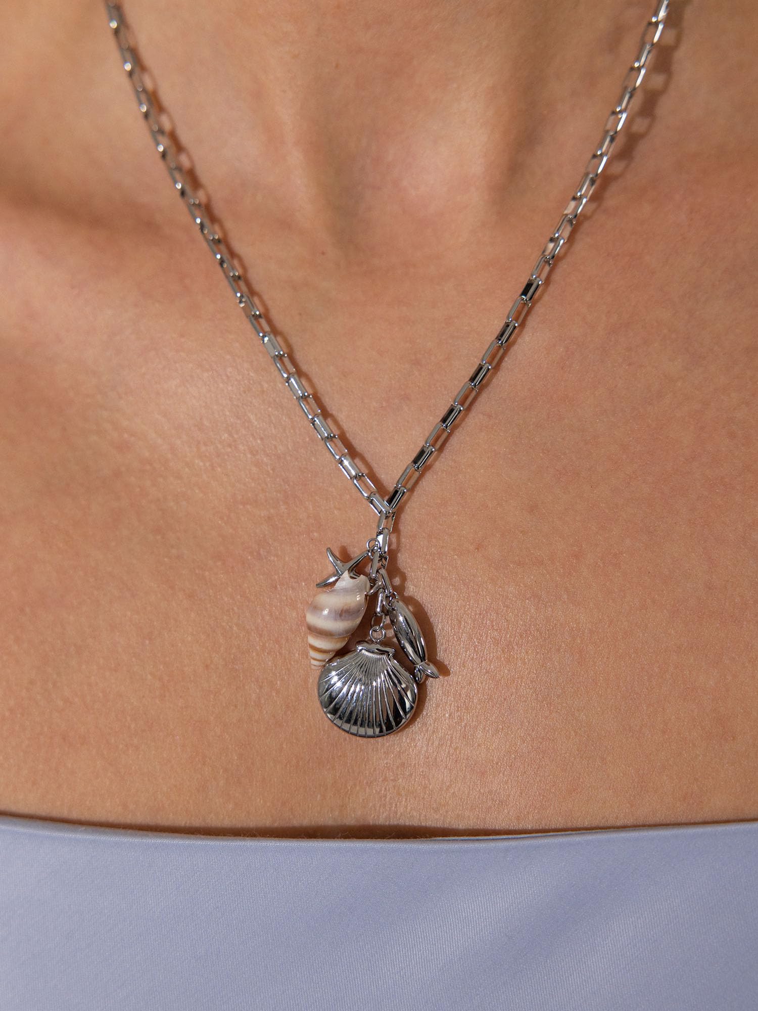 Purelei Ocean Crush Schmuckset für Damen – Halskette & Ohrringe mit maritimen Anhängern (Muschel, Seestern, Fisch) aus Edelstahl – Statement Schmuck Set für Sommer, Urlaub & besondere Anlässe