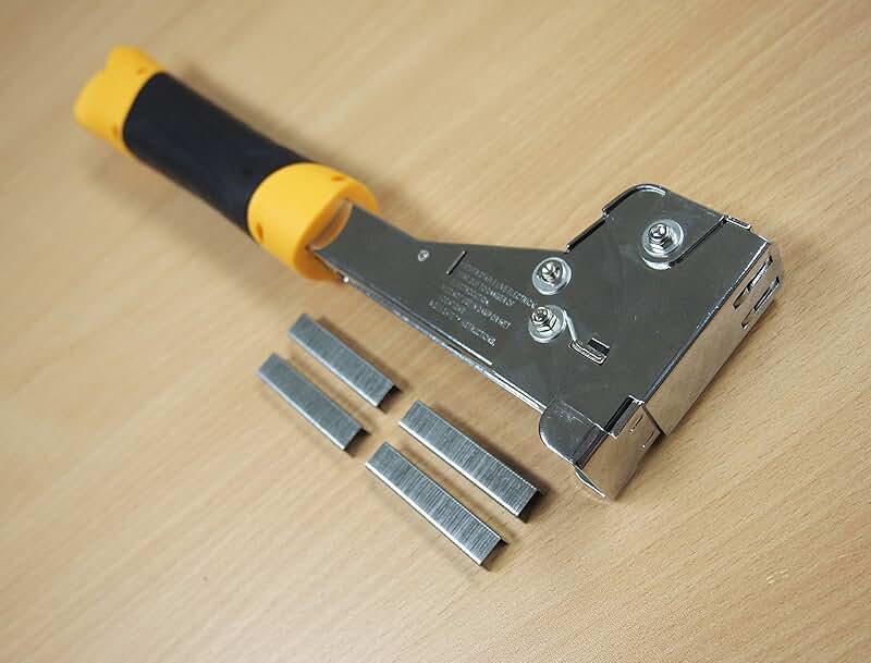 Amazon.ca hammer tacker